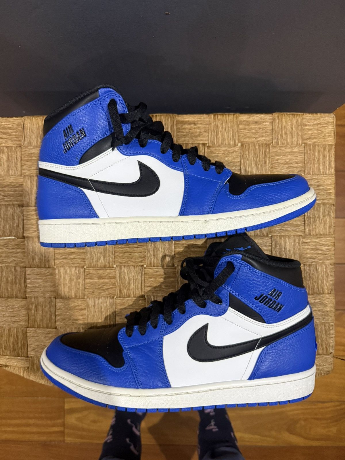 Jordan Brand Jordan 1 Retro High Rare Air Soar Size US 11 / EU 44 - 1 Thumbnail