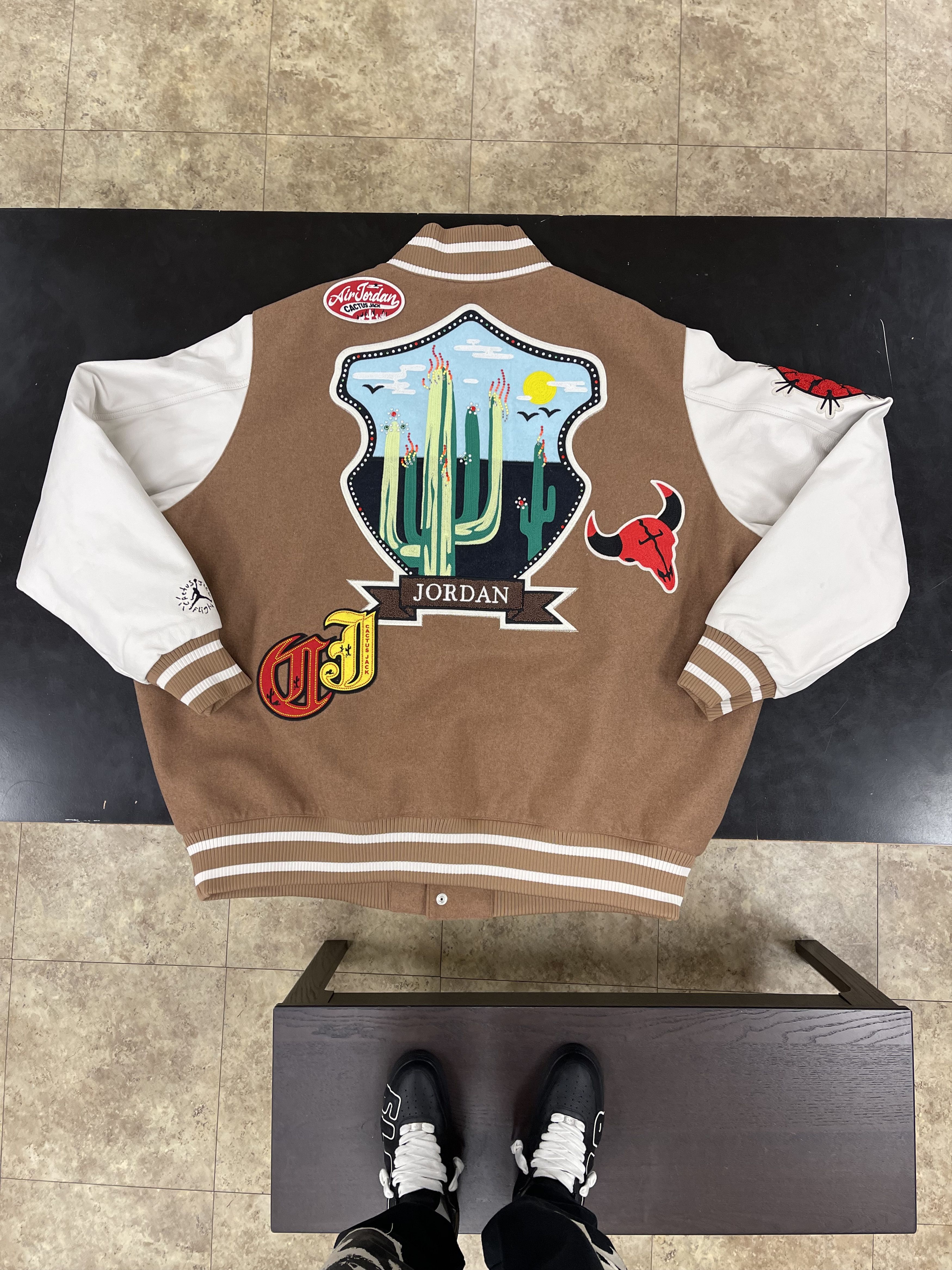 Jordan Brand × Travis Scott Travis Scott x Jordan Varsity Jacket