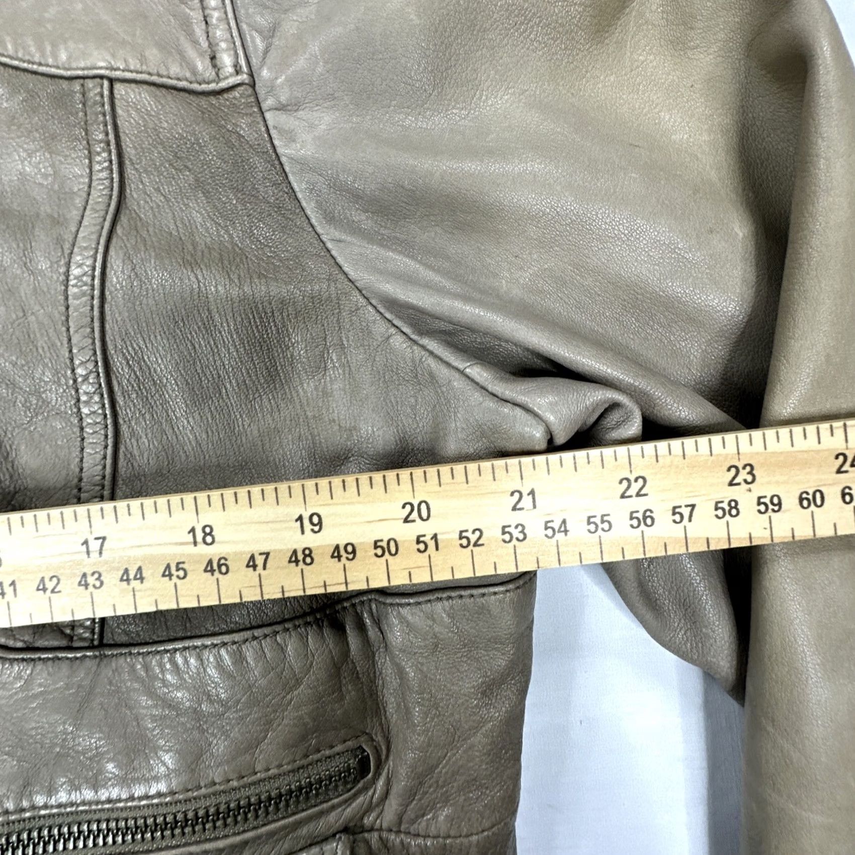 Banana Republic Banana Republic Jacket Women XL Leather Bomber Moto Full Zip Beige Vintage Size XL / US 12-14 / IT 48-50 - 3 Thumbnail