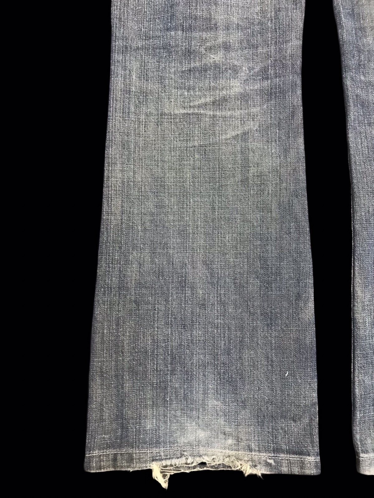 Levi's 💥THRASHED💥VTG Levis 517 Flare Thrashed Denim F366 Size US 31 - 15 Thumbnail