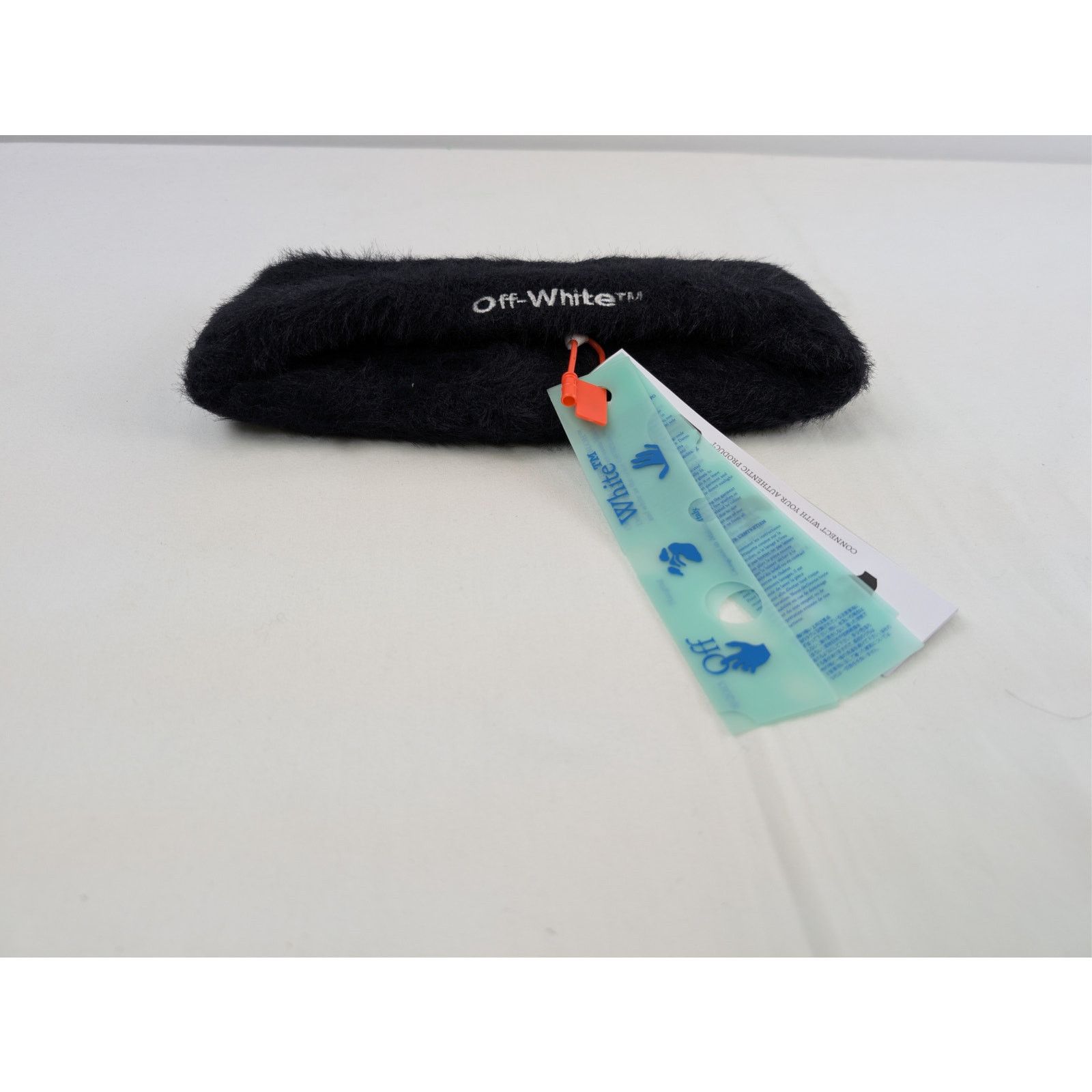 Off-White o1rshd1 Size: OS / Bounce Ski Headband in black faux-fur Size ONE SIZE - 3 Thumbnail