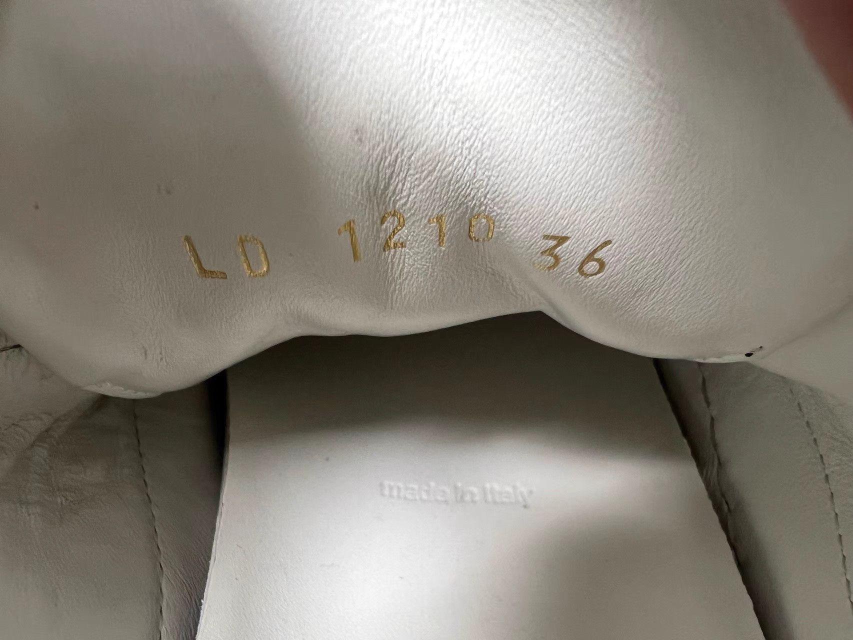 Louis Vuitton LV Monogram Sneakers K1 Size US 6 / IT 36 - 6 Thumbnail