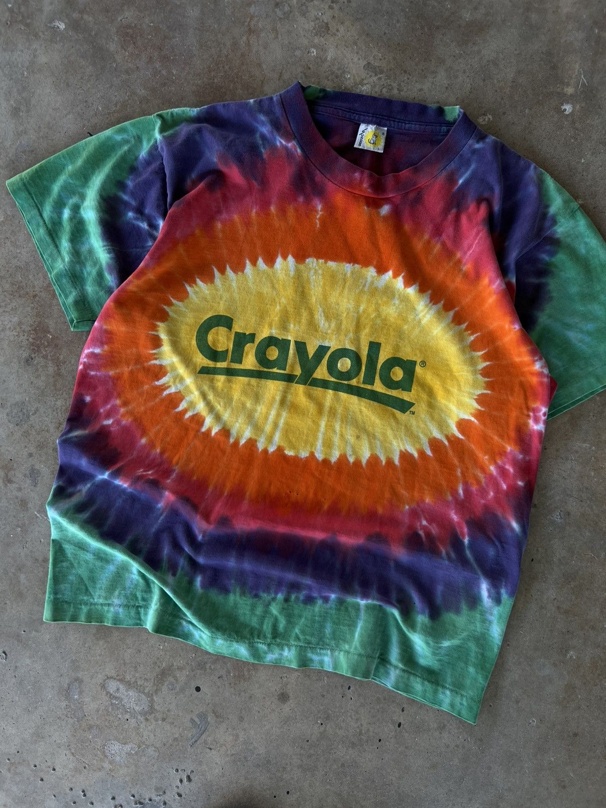 Disney Vintage 90’s Crayola Crayons 🖍️ AOP T Shirt Size US L / EU 52-54 / 3 - 1 Thumbnail