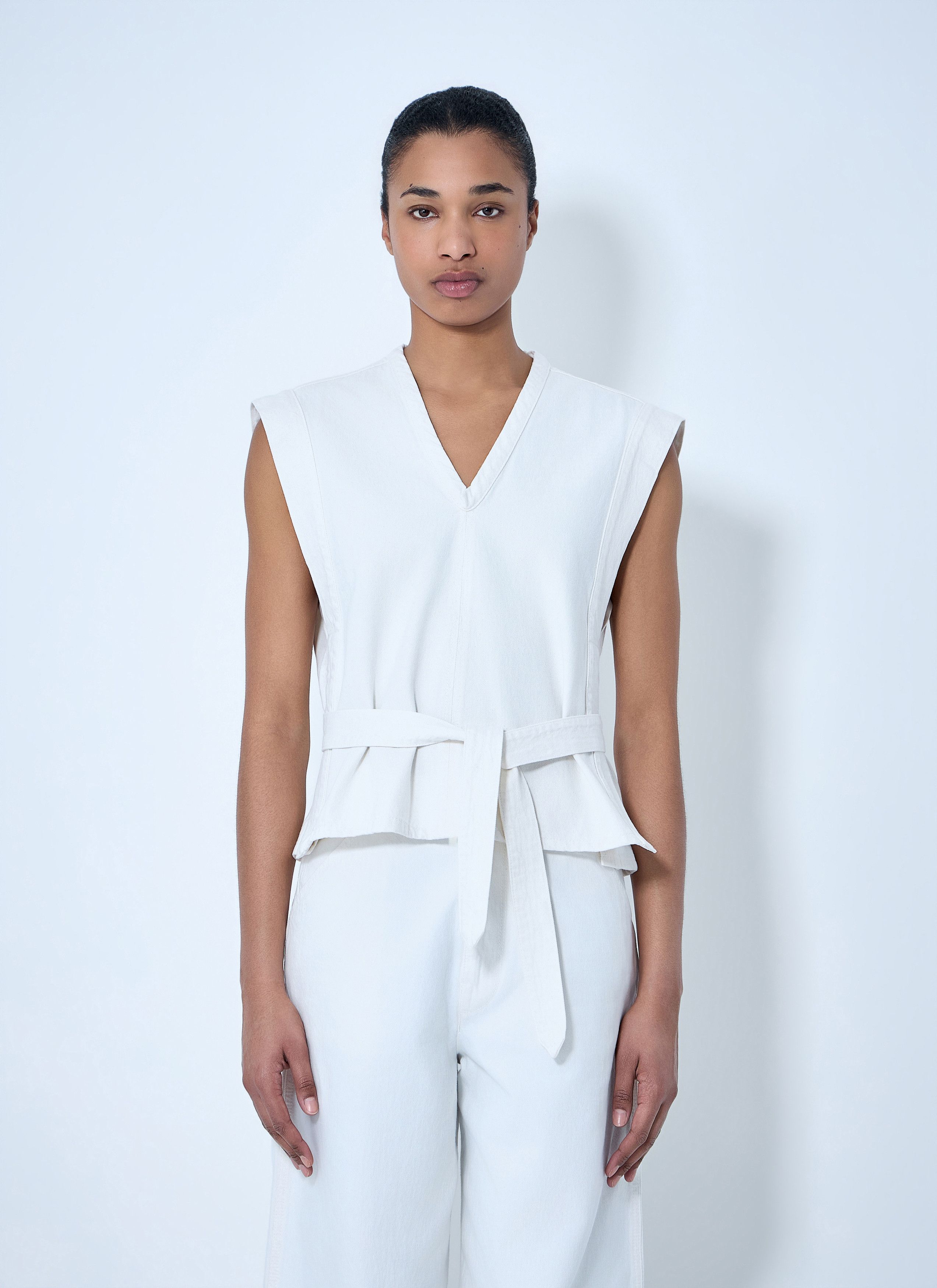 Lemaire Sleeveless V-Neck Top with Belted Waist Size M / US 6-8 / IT 42-44 - 1 Thumbnail