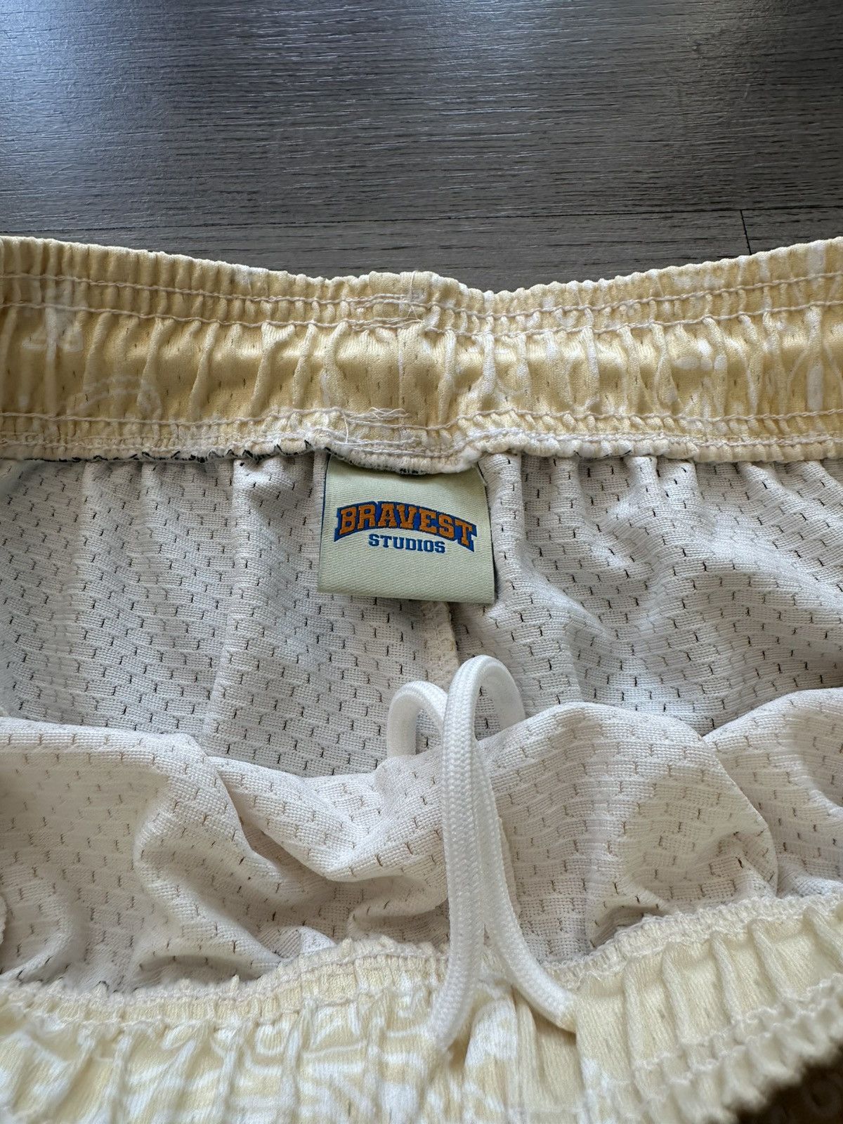 Bravest Studios Bravest Studios Shorts Patchwork Paisley Light Yellow Size US 32 / EU 48 - 4 Thumbnail