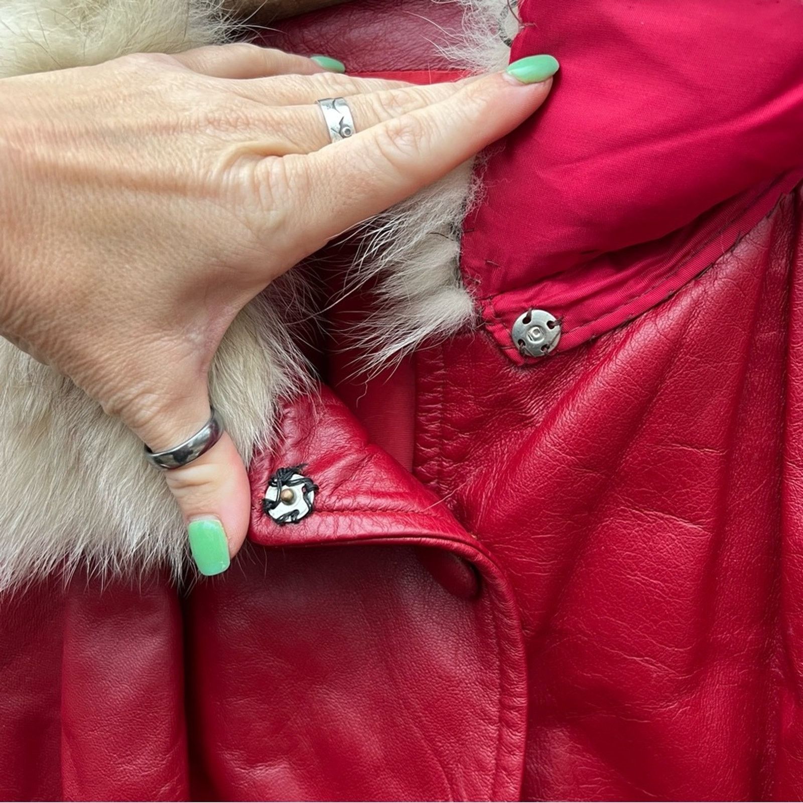 Vintage 60s 70s Red Leather Silver Fox Fur Mrs Claus Trench Coat Size XL / US 12-14 / IT 48-50 - 5 Thumbnail