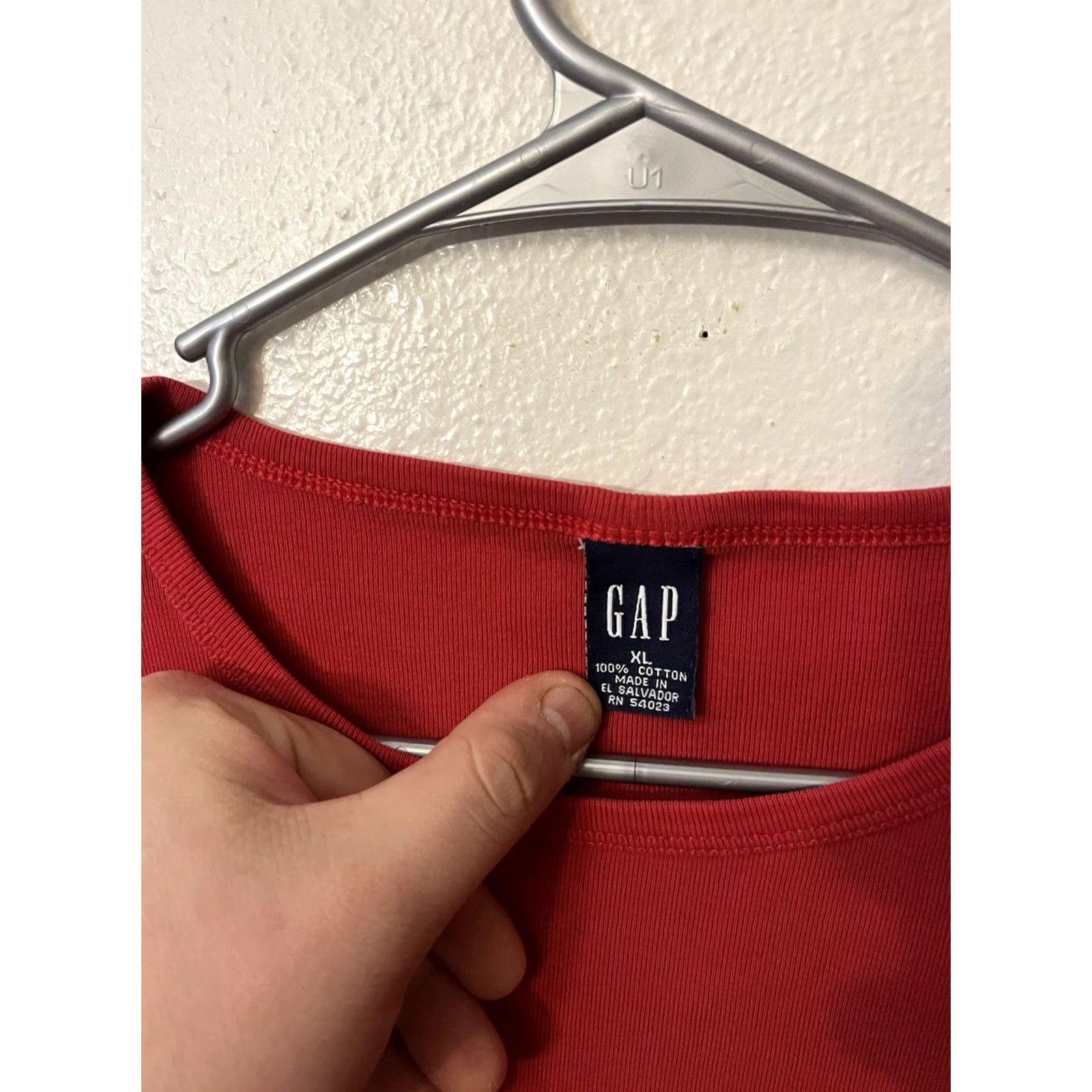 Gap GAP T-Shirt XL Red Solid Women Crew Neck Stretch Basic Shirt 90s style? Size XL / US 12-14 / IT 48-50 - 2 Thumbnail
