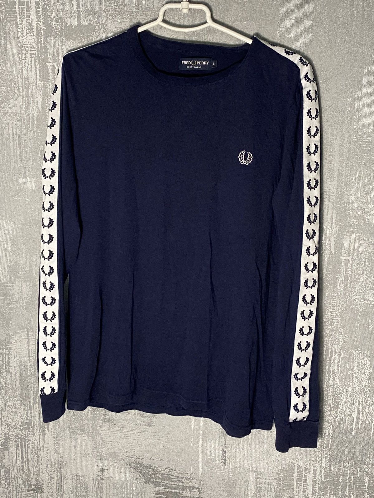Fred Perry Fred Perry Long Sleeve T-shirt Sweater Hype Drill Mens Size US L / EU 52-54 / 3 - 1 Thumbnail