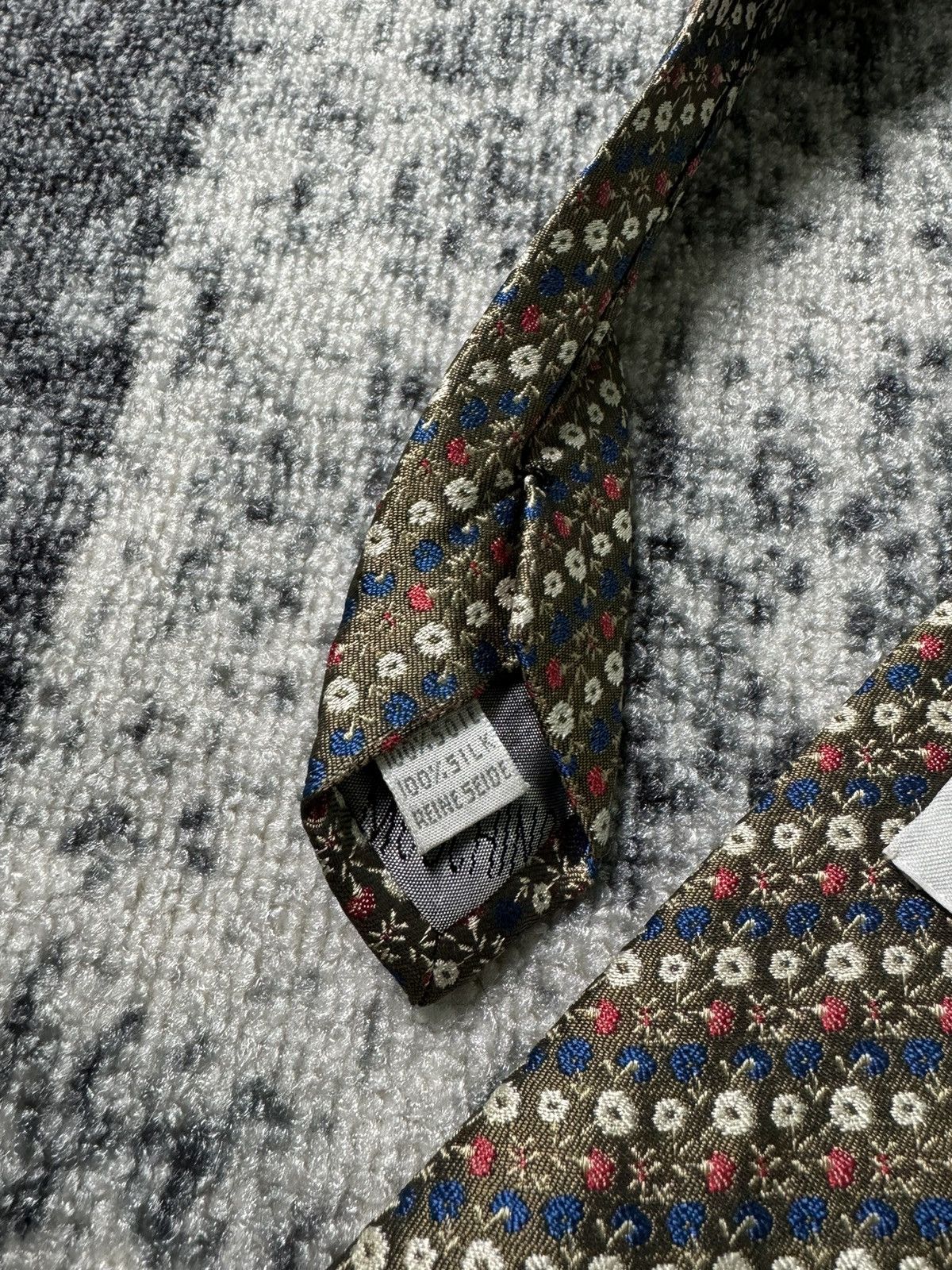 Moschino Vintage Moschino Tie Flowers Print Luxury Y2K STYLE 90s Size ONE SIZE - 8 Thumbnail