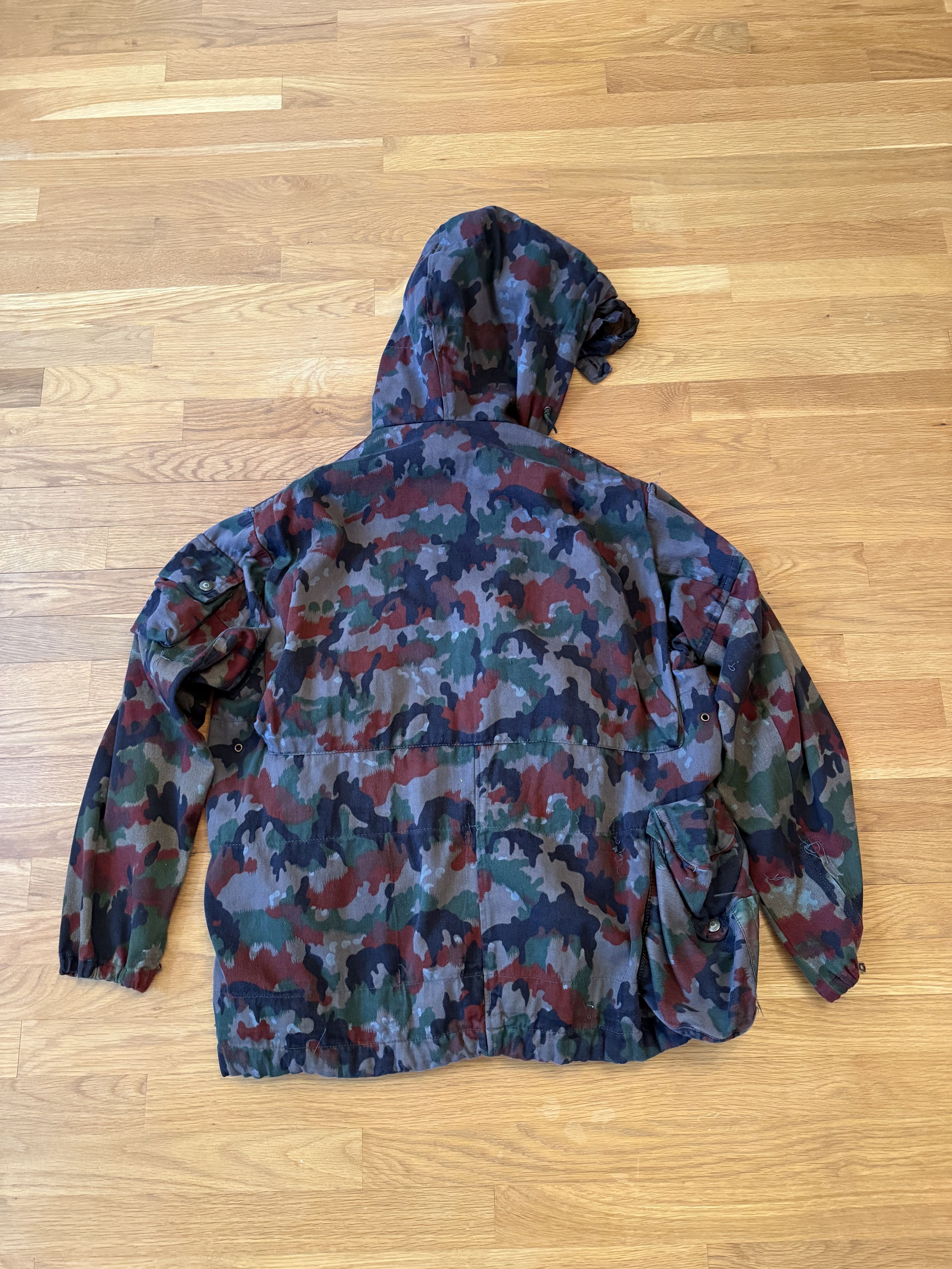 Vintage Vintage Swiss Army M61/70 Field Jacket Alpenflage Size US L / EU 52-54 / 3 - 7 Thumbnail