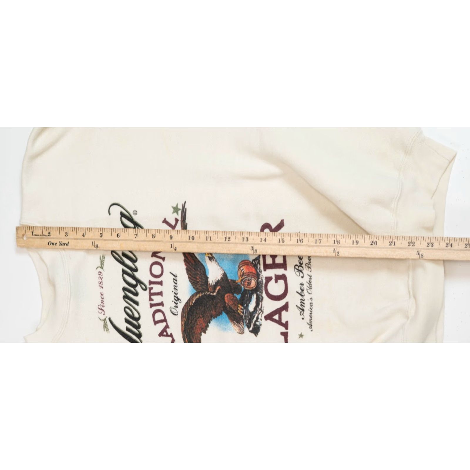 Vintage VINTAGE Yuengling Beer Brewery Eagle Crewneck Sweatshirt White Size Large Size US L / EU 52-54 / 3 - 7 Thumbnail