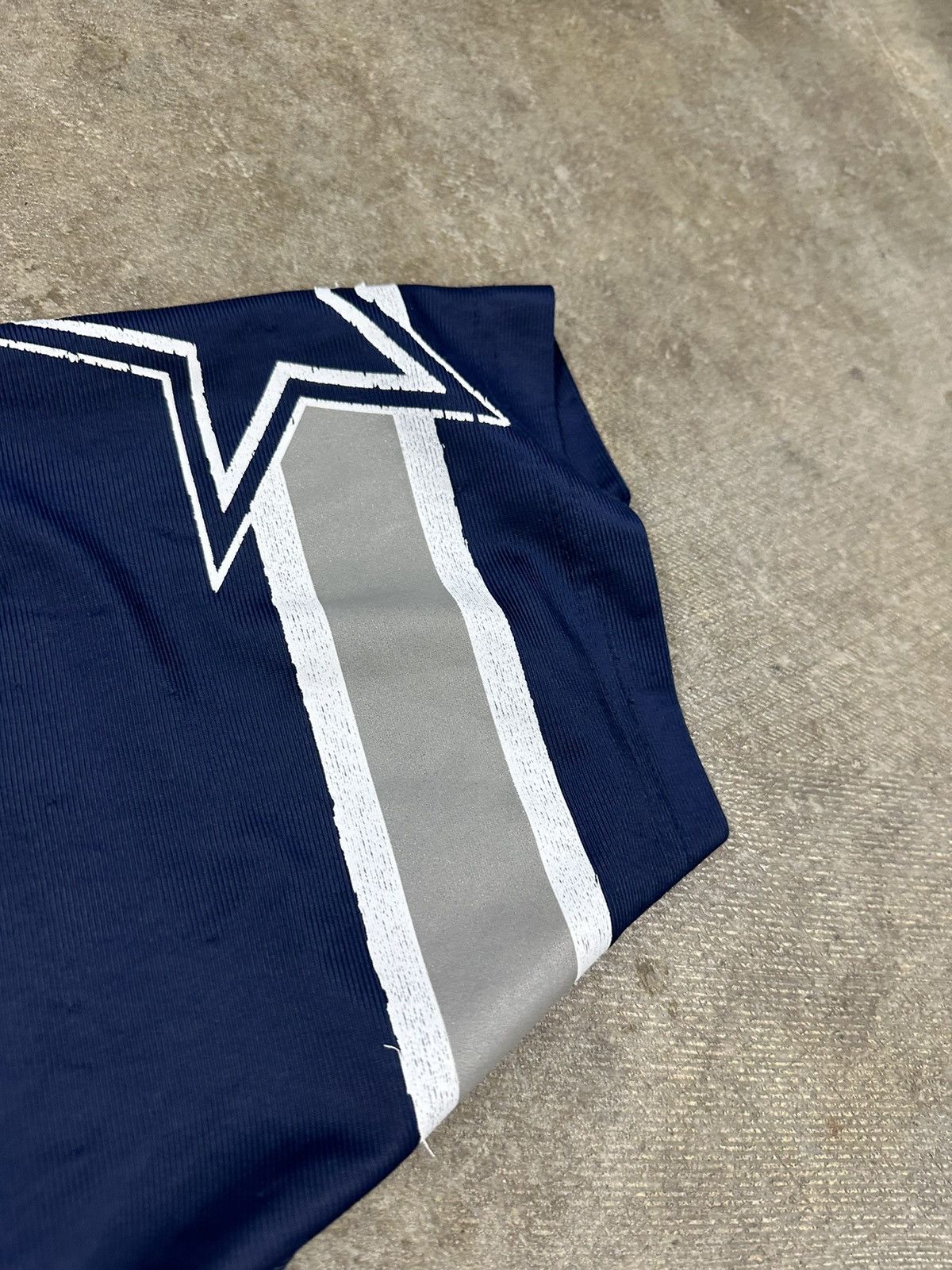 Reebok Crazy Y2K Reebok Dallas Cowboys Owens #81 NFL Jersey Size US M / EU 48-50 / 2 - 13 Thumbnail