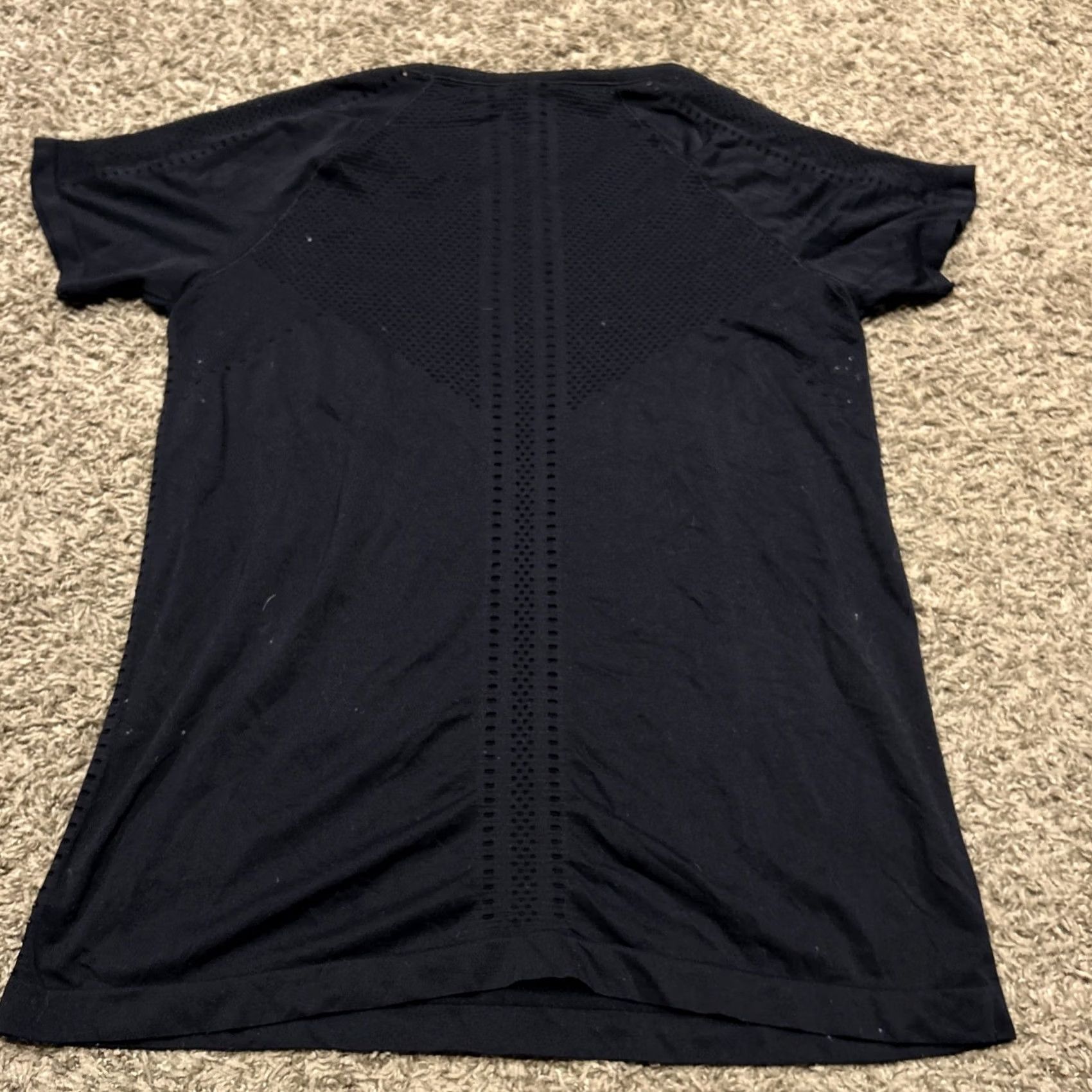 Athleta Athleta Women’s M Black T Shirt Nylon Athletic Breathing Stretch Pullover Gym & Training Running Shirt Womens B15 Size M / US 6-8 / IT 42-44 - 3 Thumbnail