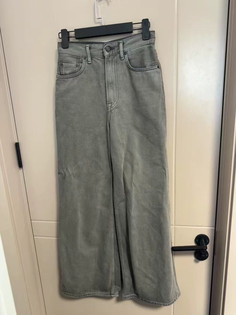 Acne Studios acne studios Washed grey micro-cropped jeans 2503-Nextarrow Size US 28 / EU 44 - 1 Thumbnail