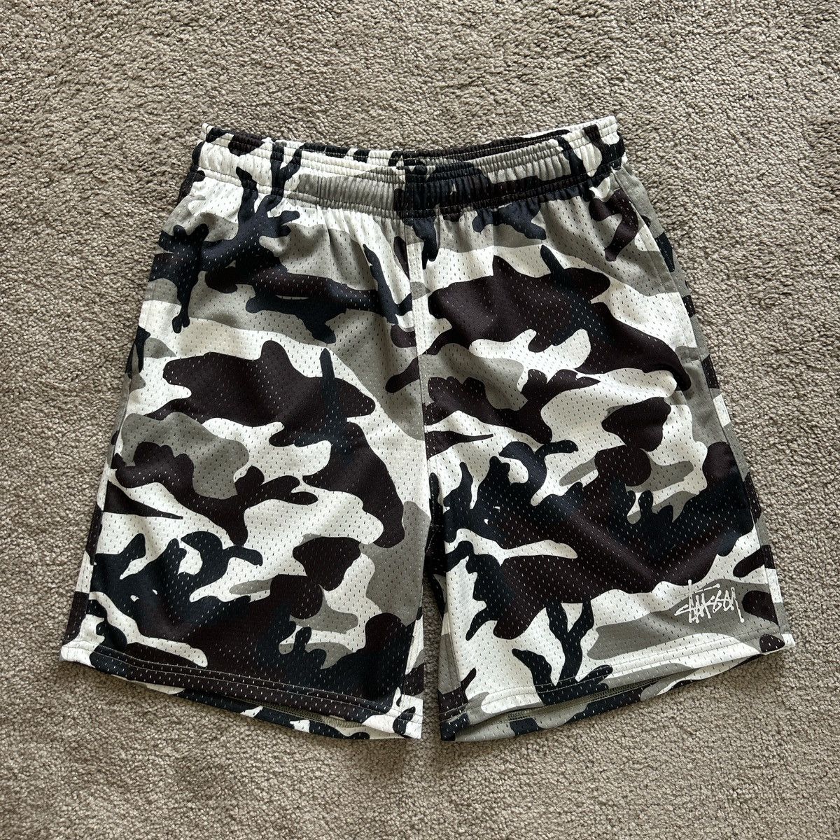 Stussy Stussy Snow Camo Basic Mesh Shorts Size US 30 / EU 46 - 1 Thumbnail