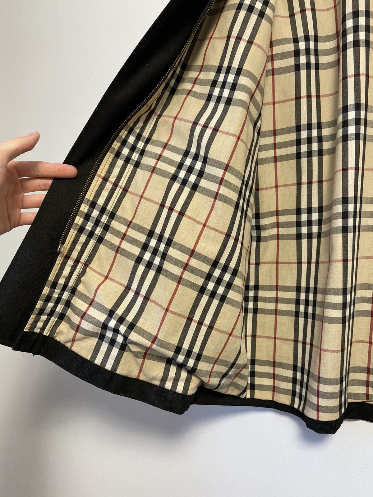 Burberry Burberry Vintage Black Style Coat Jacket Size M / US 6-8 / IT 42-44 - 2 Thumbnail