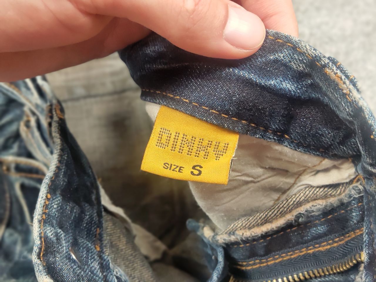 Japanese Brand Vintage Opium Y2K Bondage Distressed Washed Denim Mini Skirt Size 28" / US 6 / IT 42 - 12 Thumbnail