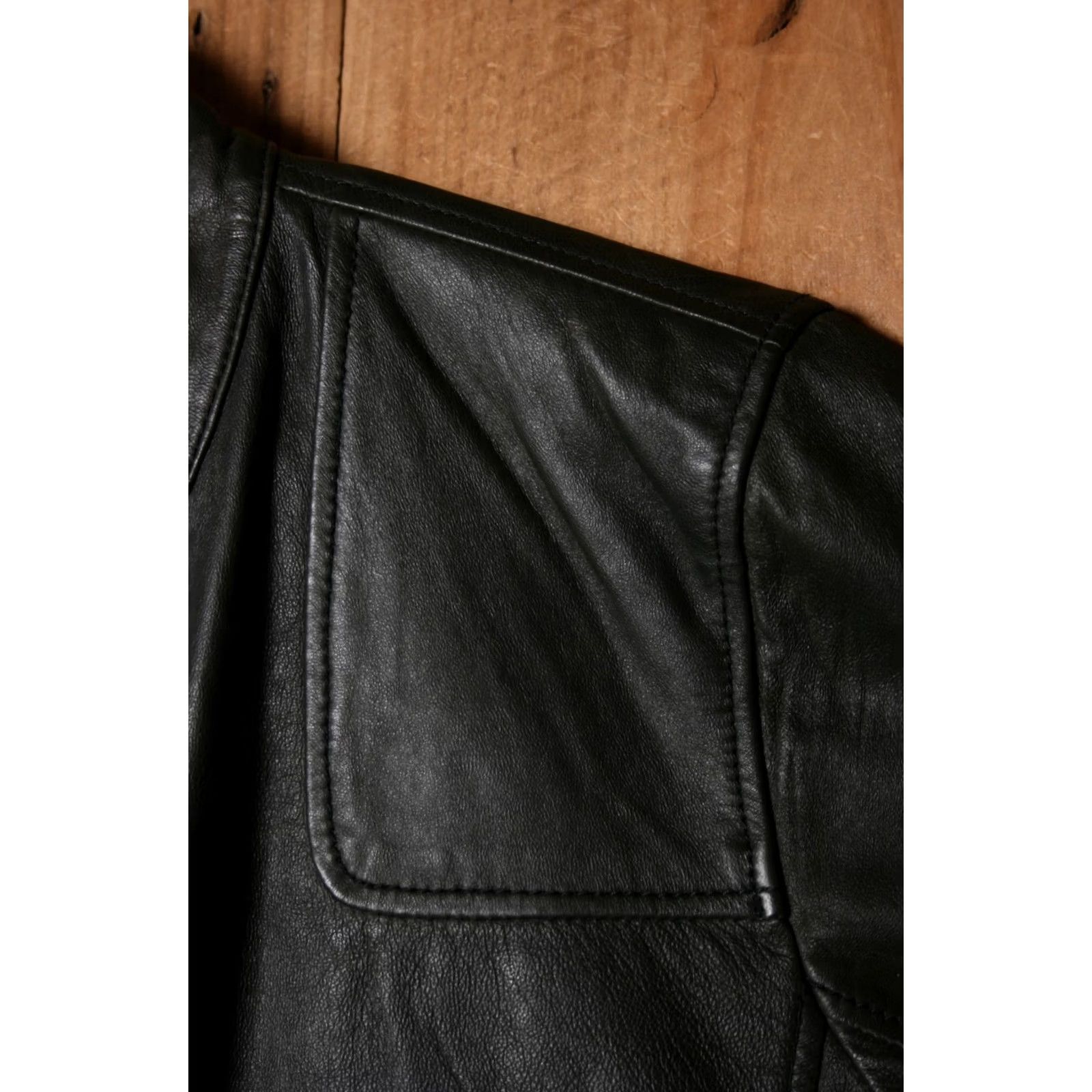 The Territory Ahead VINTAGE Territory Ahead Black Leather Cafe Racer Moto Bomber Jacket Womens Sz. L Size L / US 10 / IT 46 - 3 Thumbnail