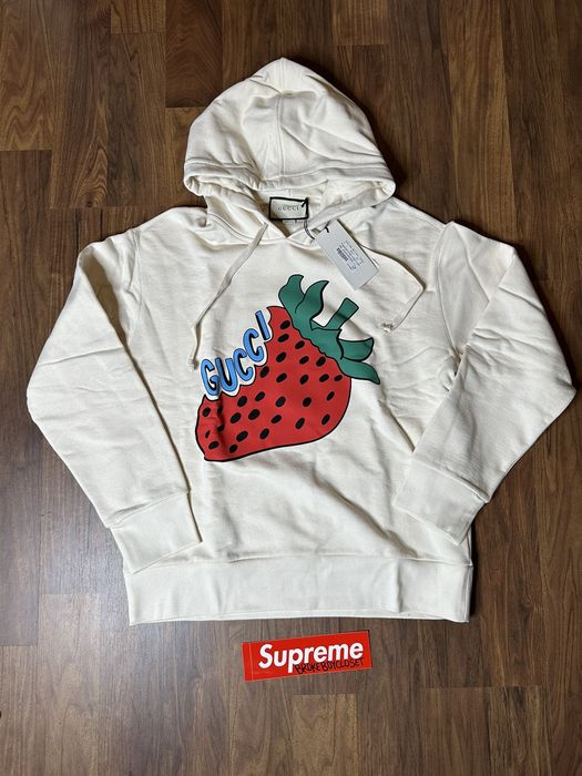 Gucci hoodie online strawberry