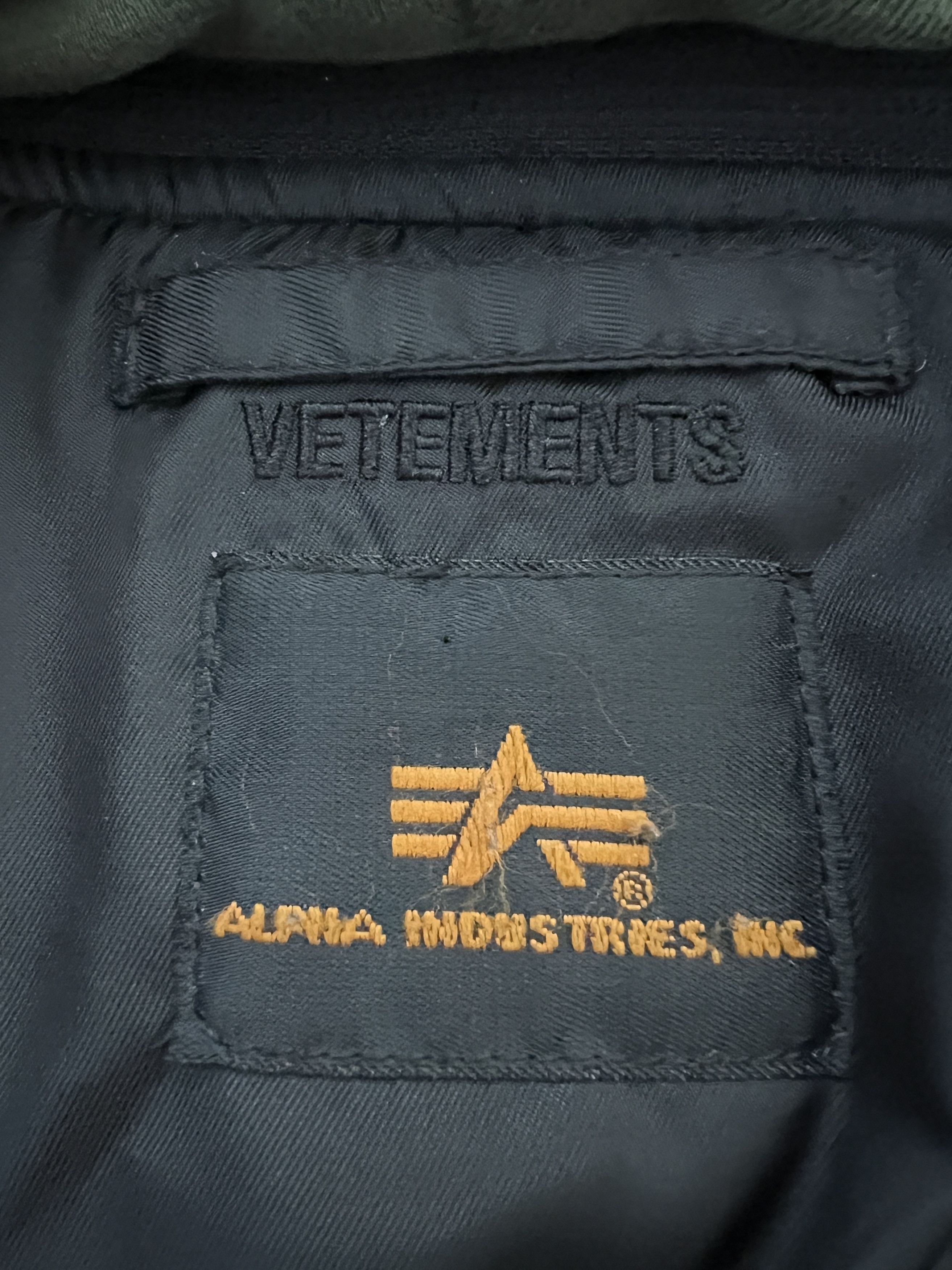 Alpha Industries × Vetements Vetements FW17 Oversized Reversible MA-1 Bomber Jacket Size US XL / EU 56 / 4 - 13 Thumbnail