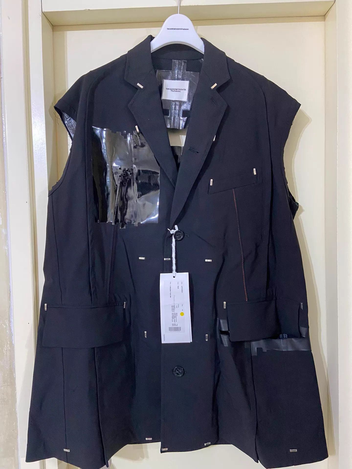 Takahiromiyashita The Soloist. The Soloist SJ.0010SS21 Button-Front Unisex Vest Size 44 Size US S / EU 44-46 / 1 - 1 Thumbnail