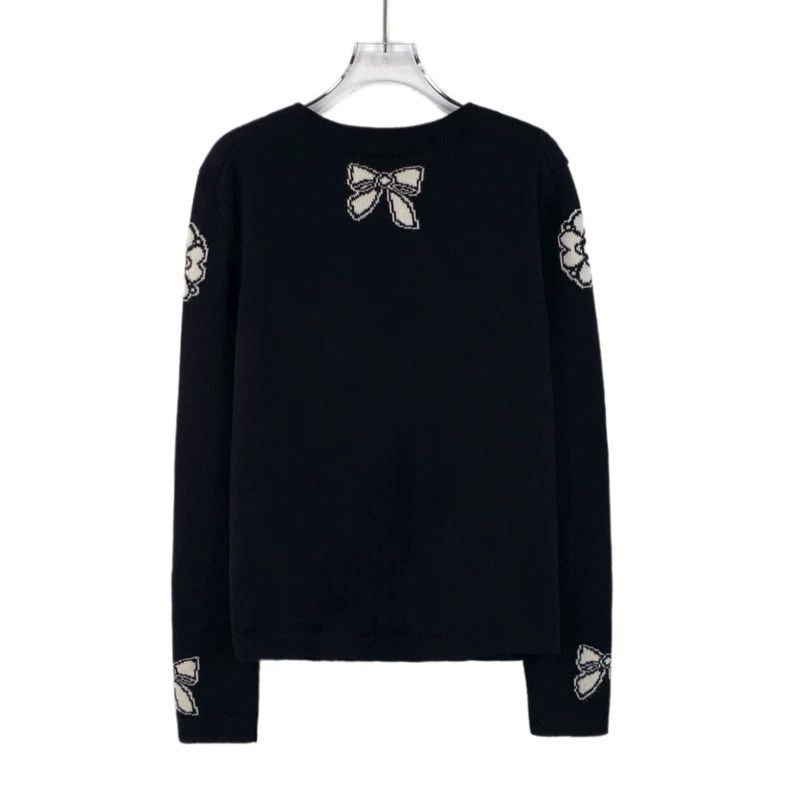 Chanel Chanel Black bow inlaid cashmere round-neck long-sleeved s Size XS / US 0-2 / IT 36-38 - 2 Thumbnail