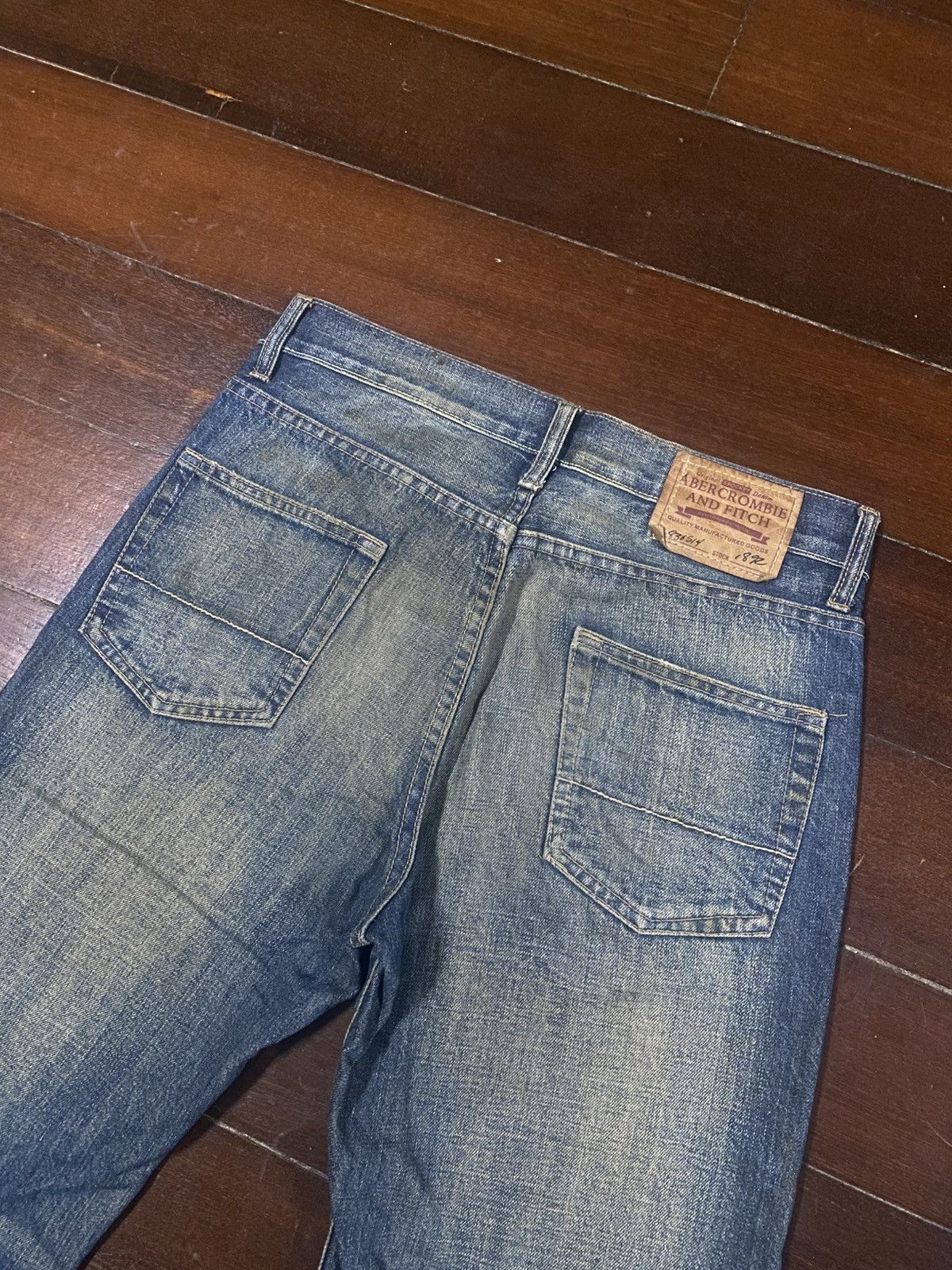 Abercrombie & Fitch Vintage Abercrombie Blue Wash Distressed mud wash lowrise Size US 33 - 14 Thumbnail