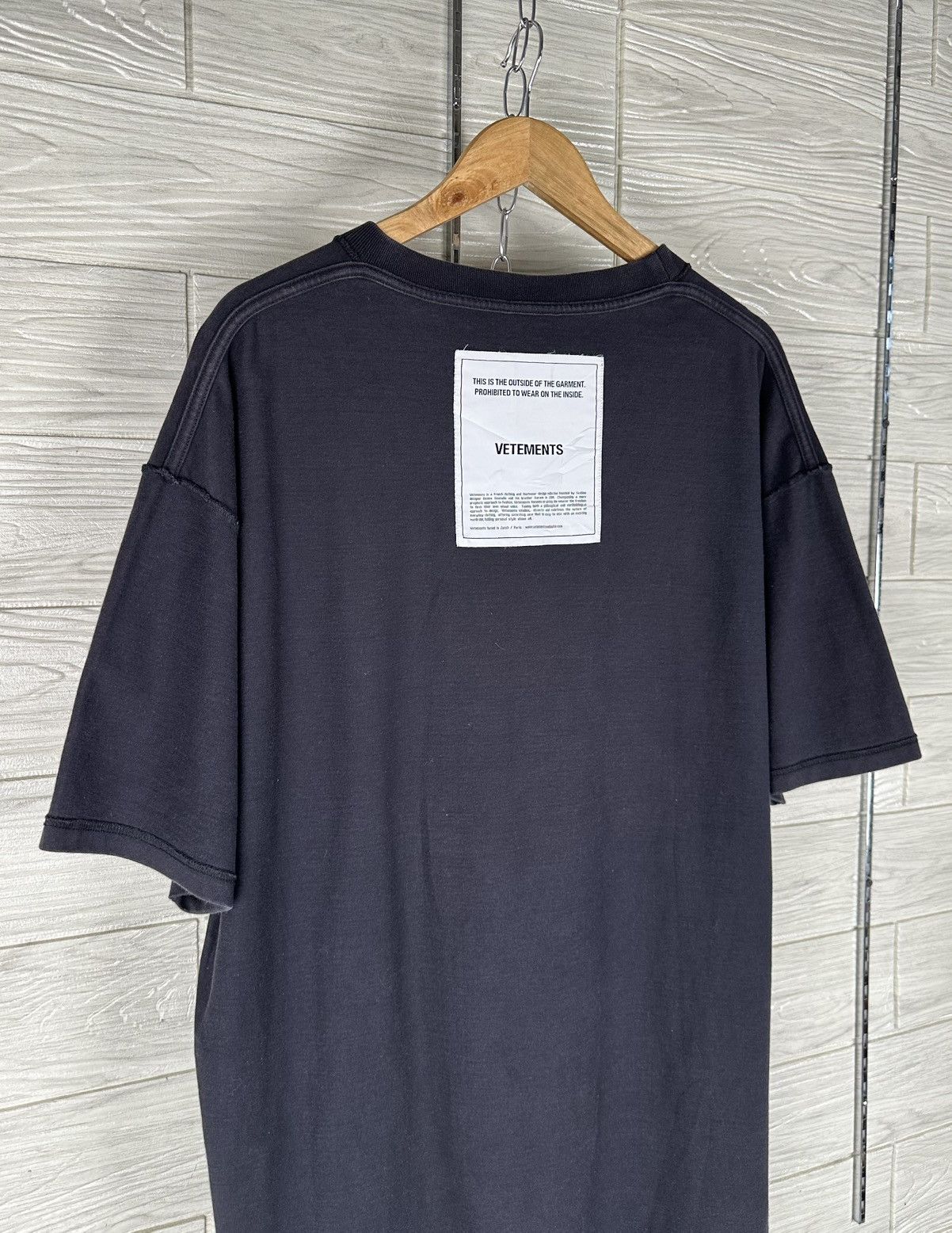 Vetements Vetements - Demna Gvasalia A/W18 Inside Out Oversize T-Shirt Size US L / EU 52-54 / 3 - 8 Thumbnail