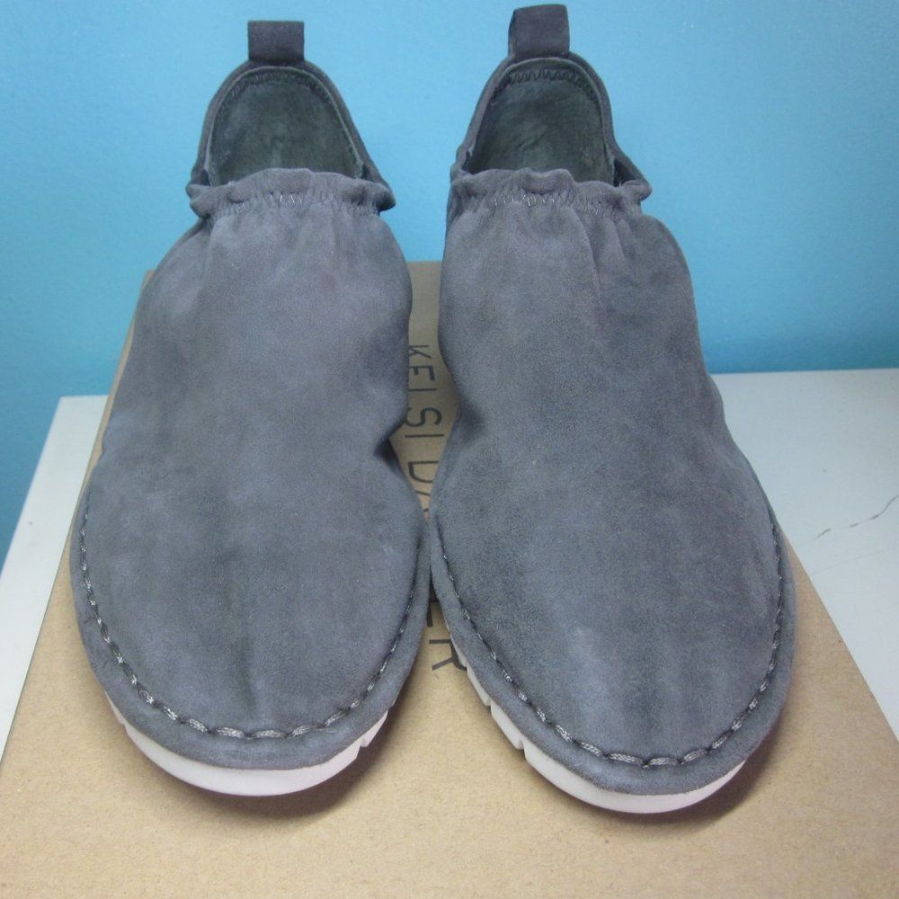Danier Kelsi Dagger "Royce" Slip On Suede 39 Size 8.5 New in Box Size US 8.5 / IT 38.5 - 4 Thumbnail