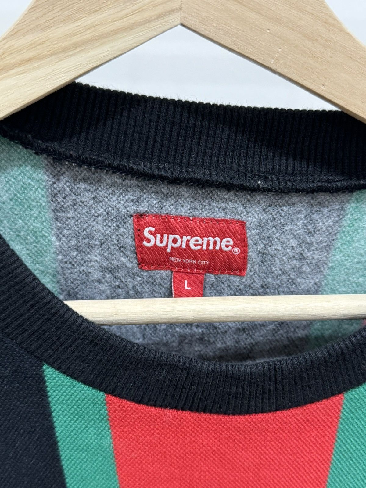 Supreme 17 fw Supreme vertical striped sweater knit shirt Size US L / EU 52-54 / 3 - 3 Thumbnail