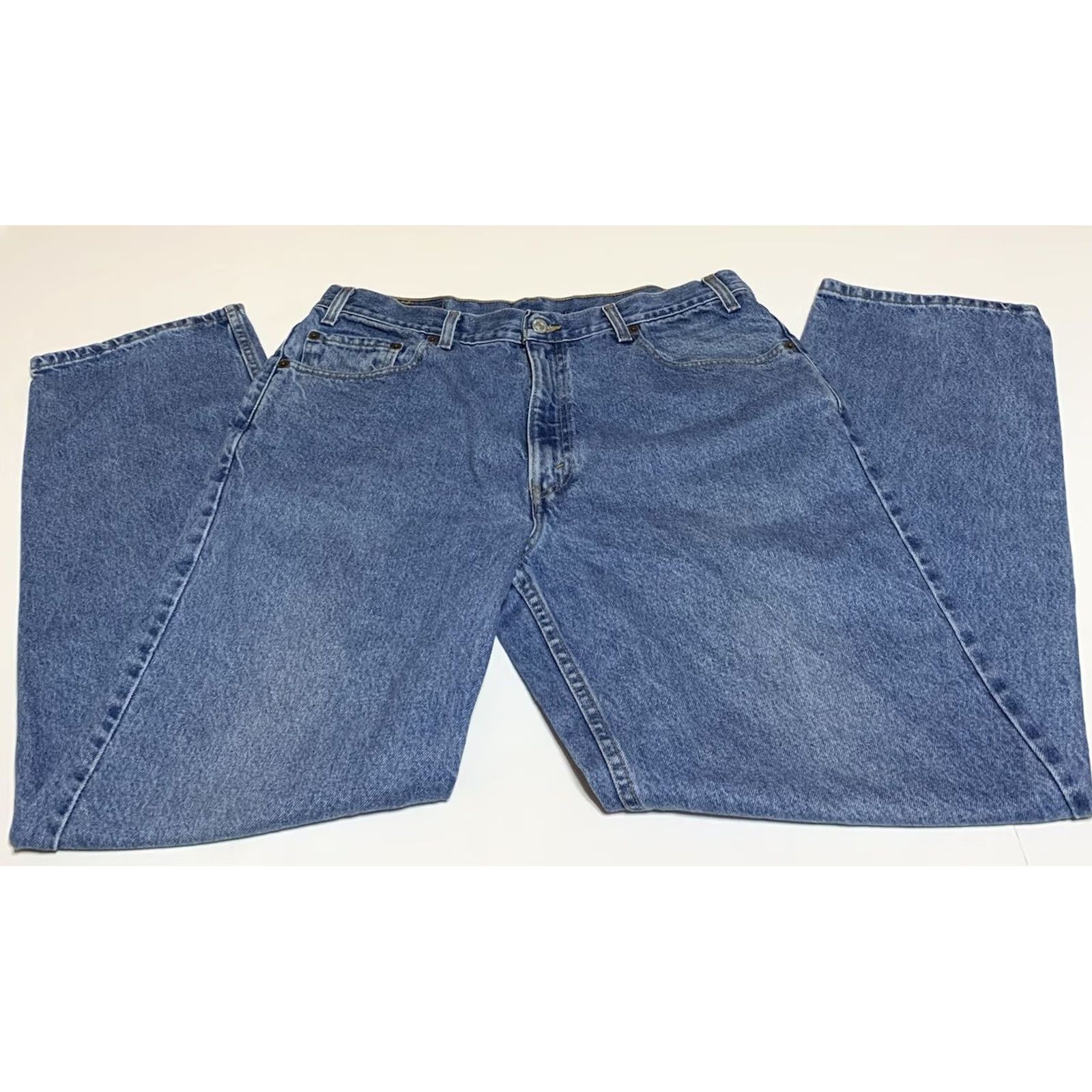 Levi's VINTAGE Levi's 901 Jeans Mens Straight Relaxed 35x32 Blue Denim 5-Pocket Belt Loops 90s Retro Classic 35 in Waist 32 in Inseam Size US 35 - 2 Thumbnail