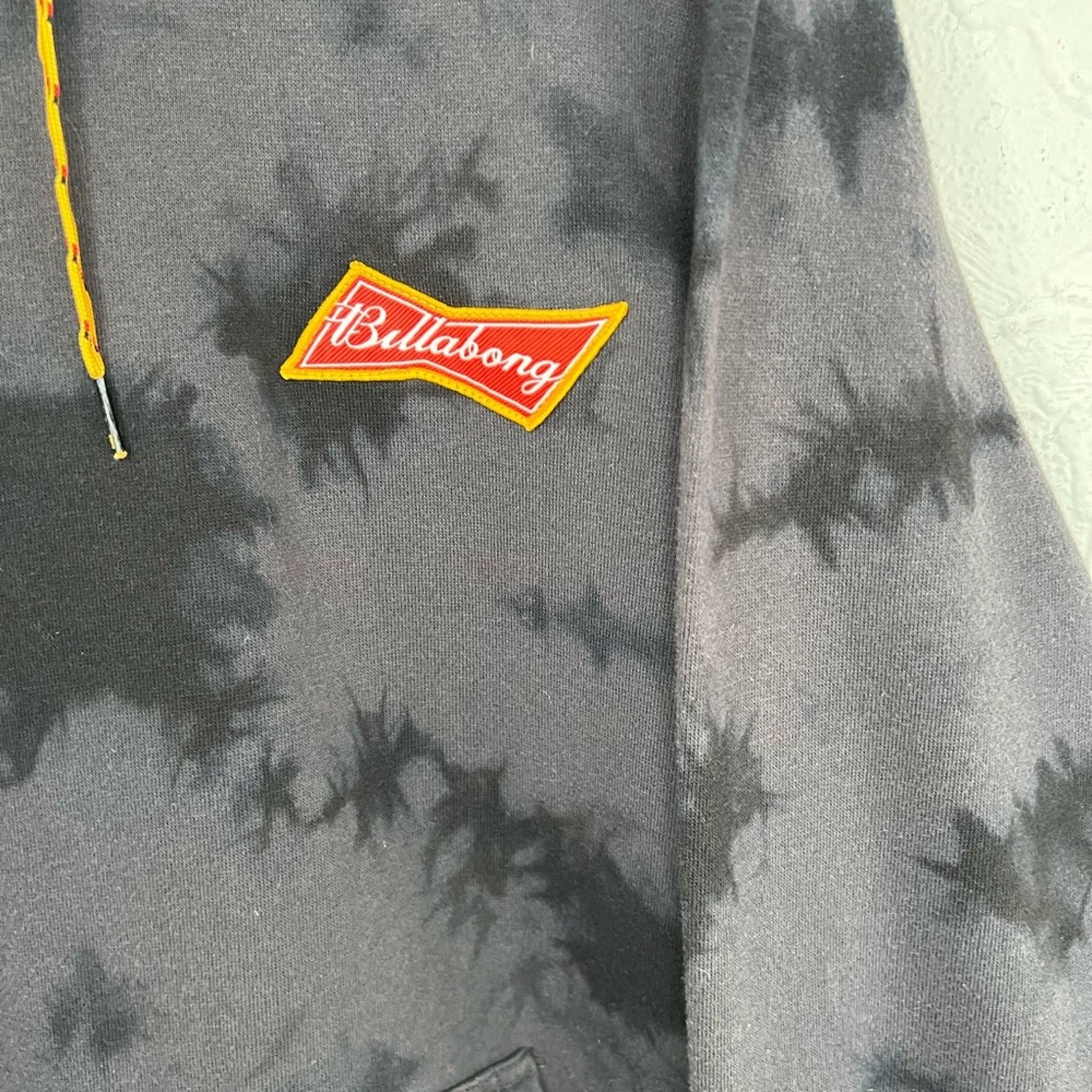 Billabong Billabong x Budweiser ‘King of Beers’ Bow Hoodie -RARE $70 Size US M / EU 48-50 / 2 - 3 Thumbnail