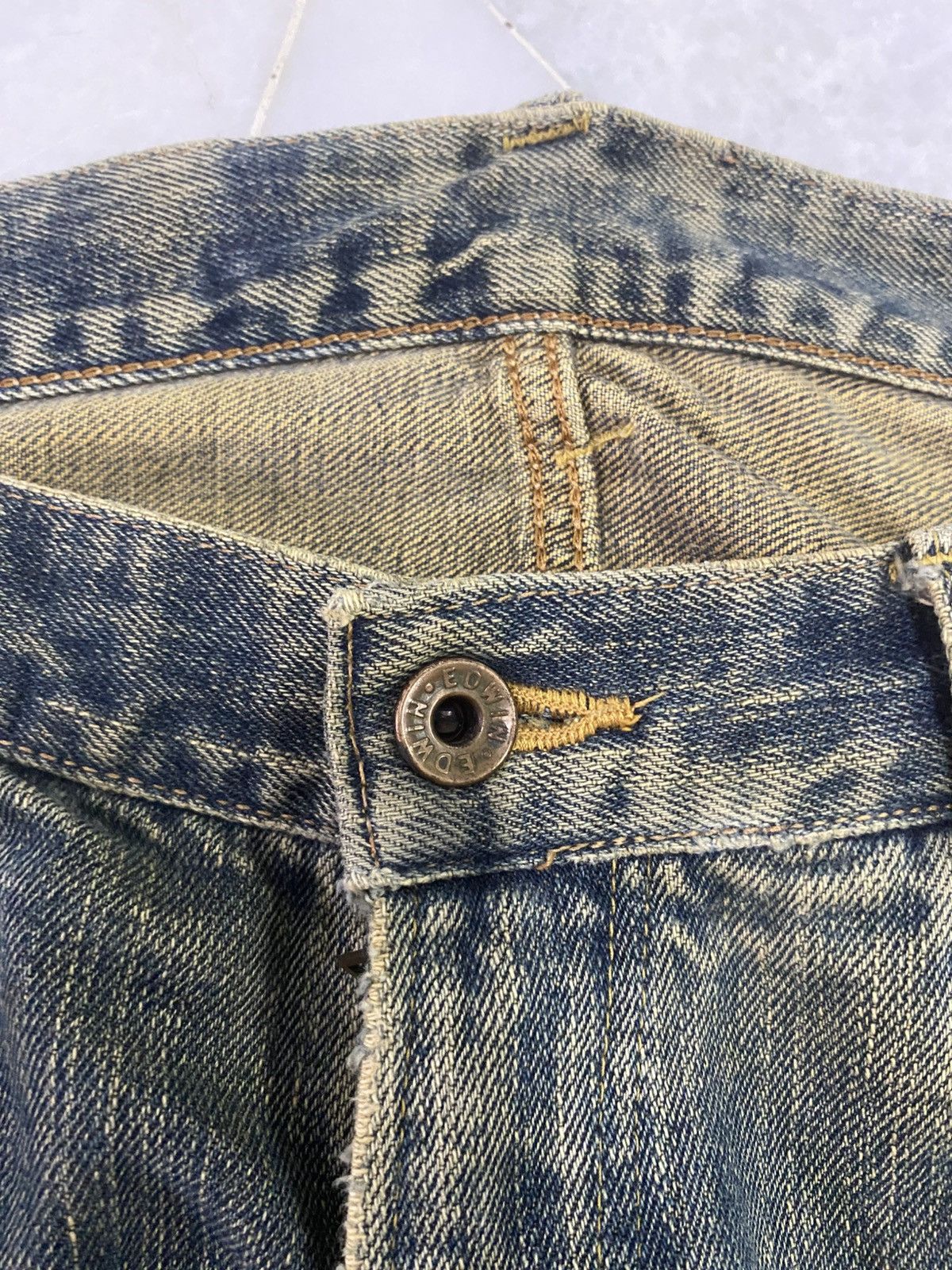 Edwin Size 35x32 Vintage Edwin Selvedge Distressed Denim Jeans Size US 35 - 9 Thumbnail