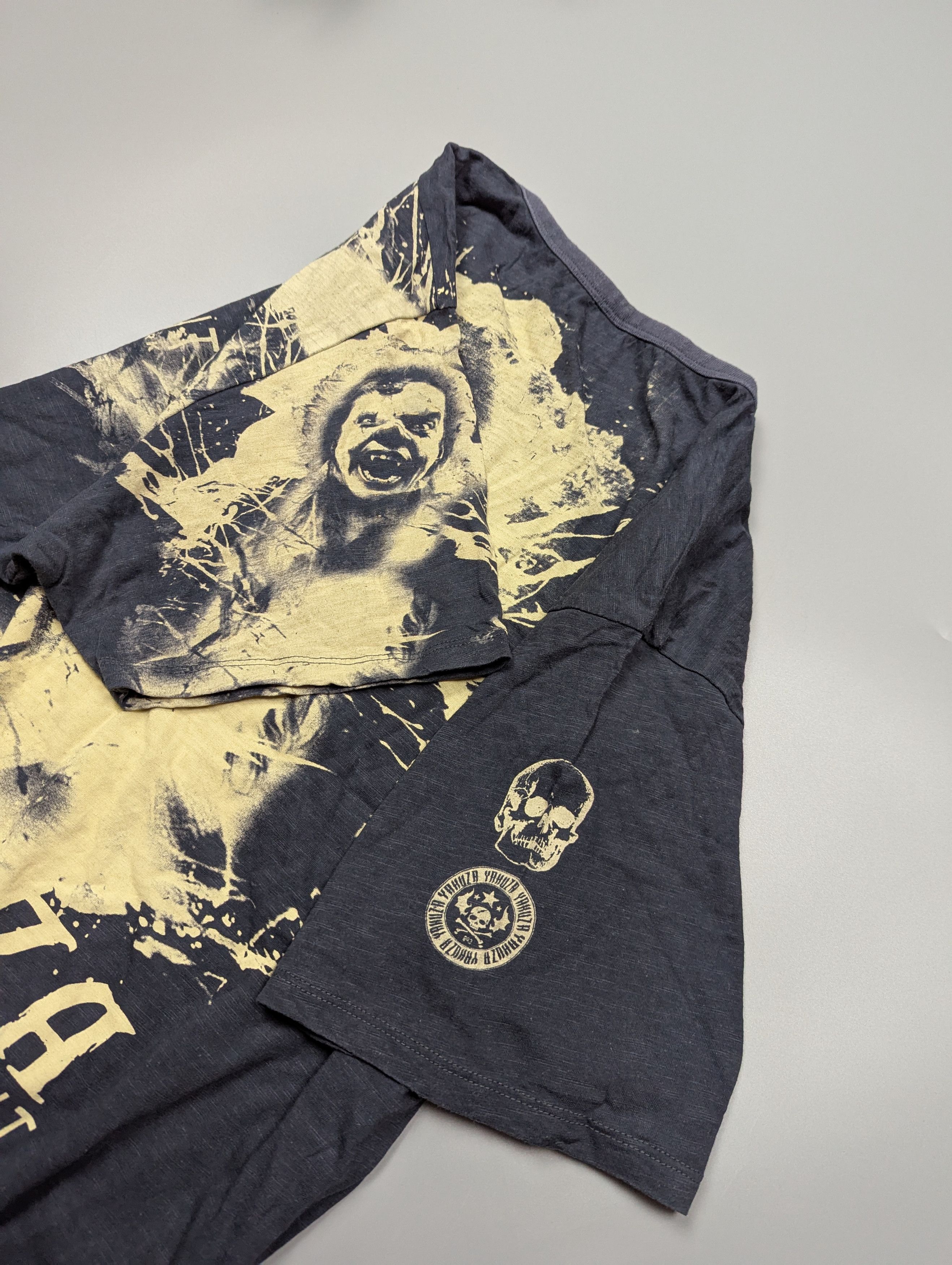 Japanese Brand × Vintage Yakuza Skull Graphic T-Shirt Size L Grunge Rare Streetwear Size US L / EU 52-54 / 3 - 5 Thumbnail