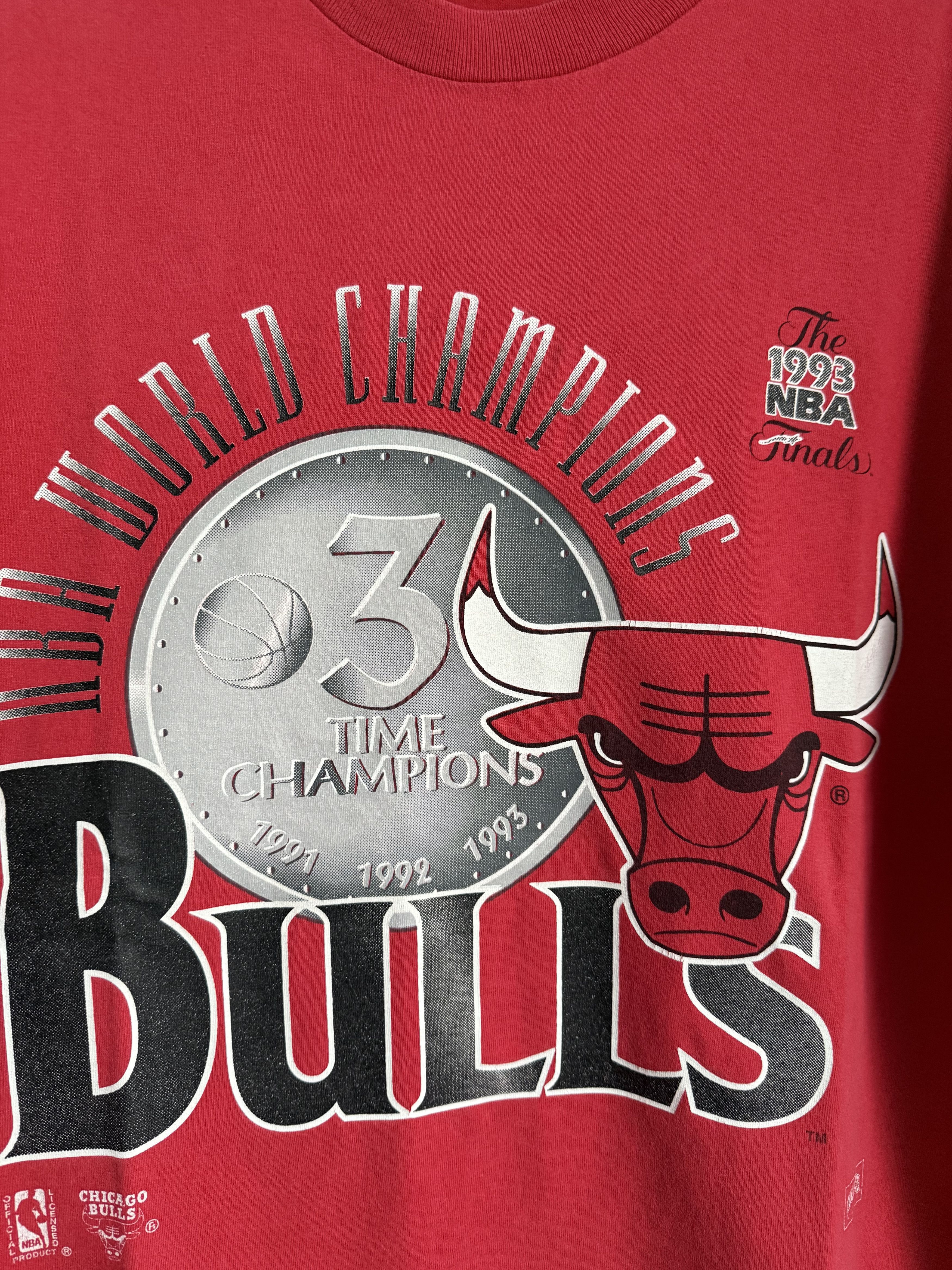NBA Vintage 1993 Nutmeg Chicago Bulls NBA t-shirt Size US L / EU 52-54 / 3 - 4 Thumbnail