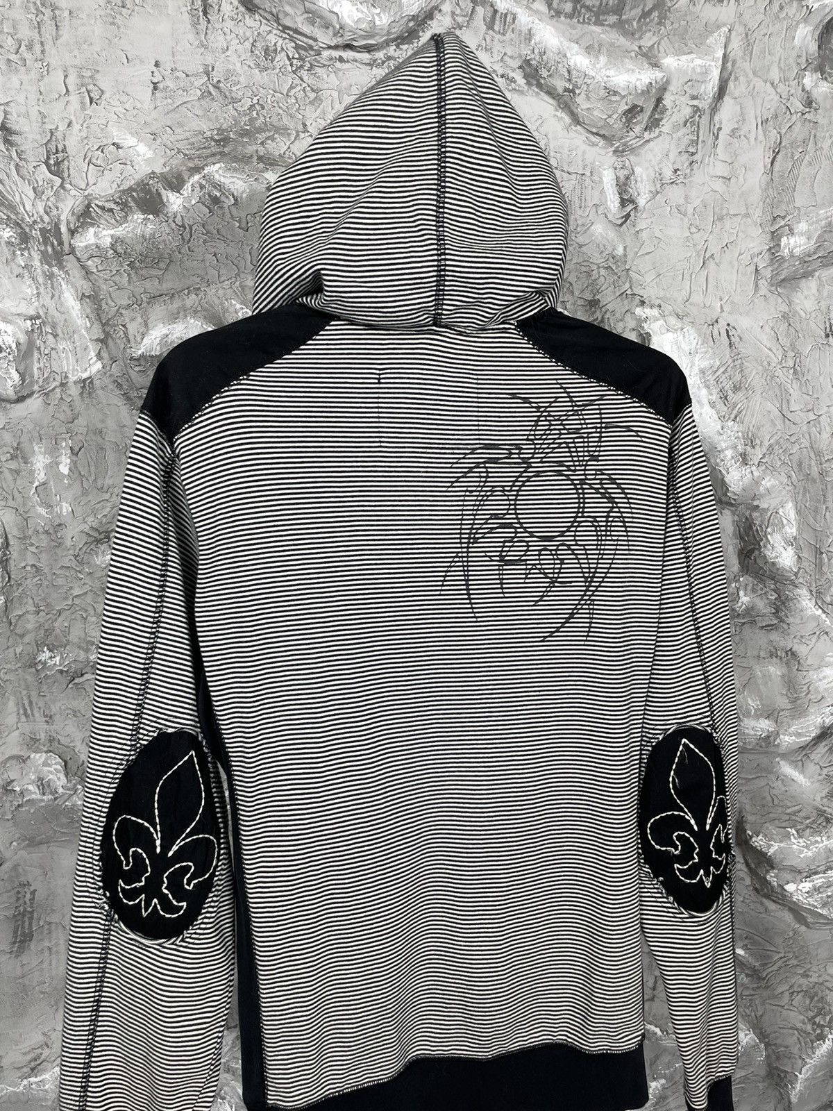 20471120 Striped Y2K Zip Tribal Hoodie Affliction Style Size US M / EU 48-50 / 2 - 11 Thumbnail