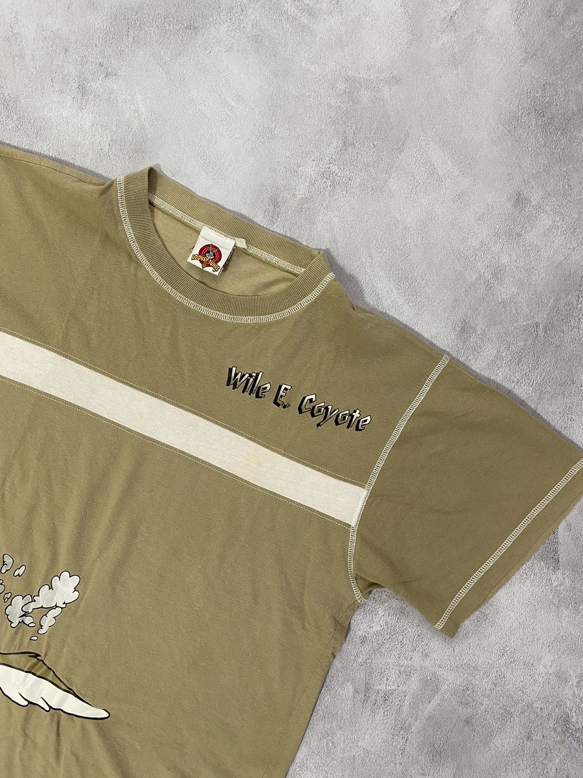Cartoon Network Vintage Looney Tunes T-shirt 90s Taz graphic tee unisex Size US XL / EU 56 / 4 - 3 Thumbnail