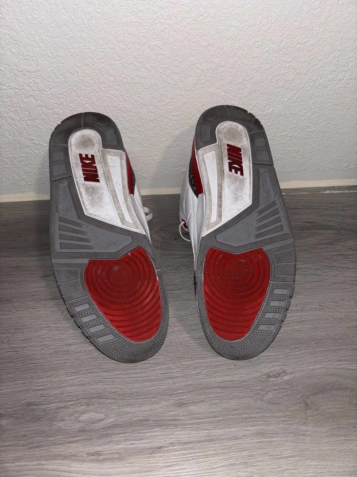 Jordan Brand Jordan 3 Fire Red Size US 11.5 / EU 44-45 - 5 Thumbnail