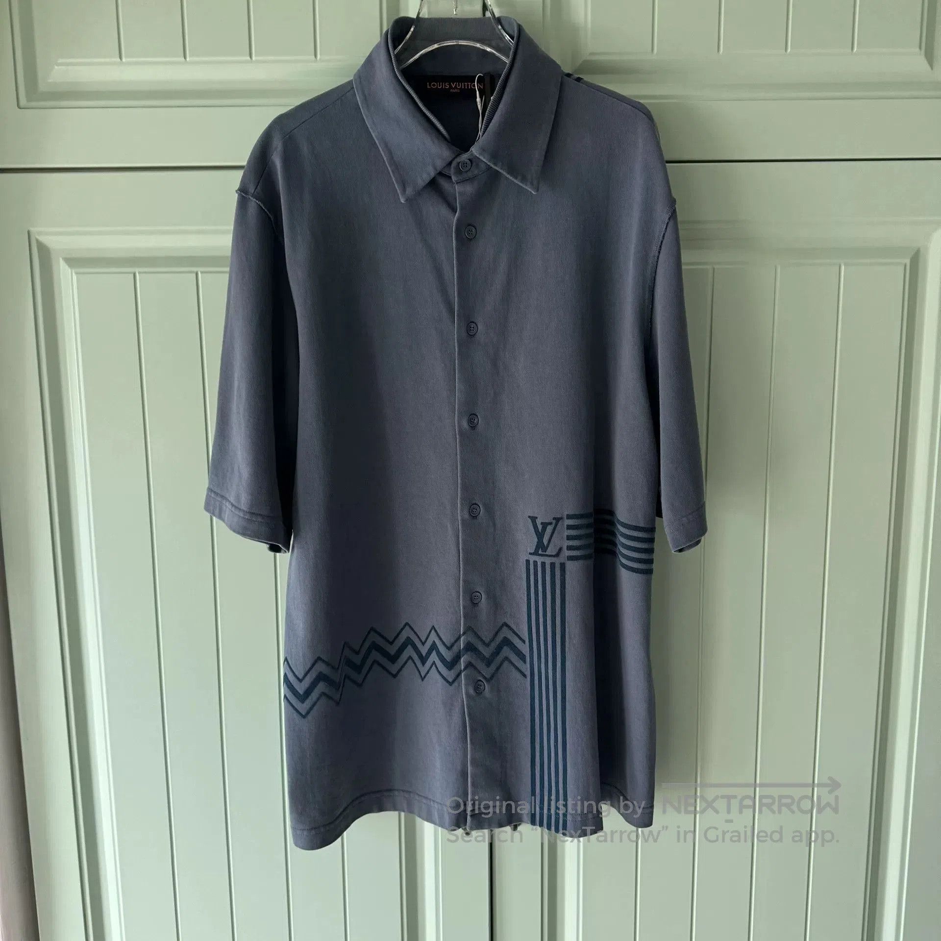 Louis Vuitton Louis Vuitton Blue Flocked Logo Shirt. Size US S / EU 44-46 / 1 - 1 Thumbnail