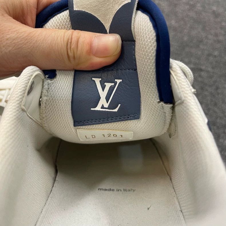 Louis Vuitton Louis Vuitton Grey and white patchwork board shoes Size US 5.5 / EU 38 - 5 Thumbnail