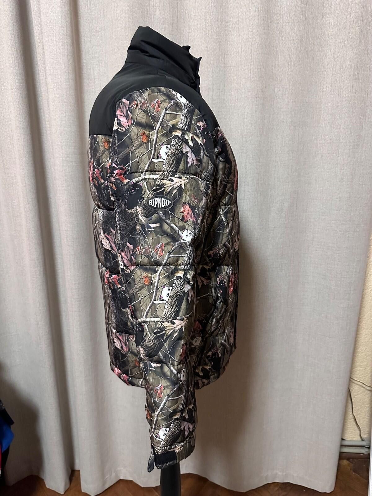 RIPNDIP RIP N DIP NERM AND JERM TREE CAMO PUFFER MULTI Sz S Size US S / EU 44-46 / 1 - 5 Thumbnail