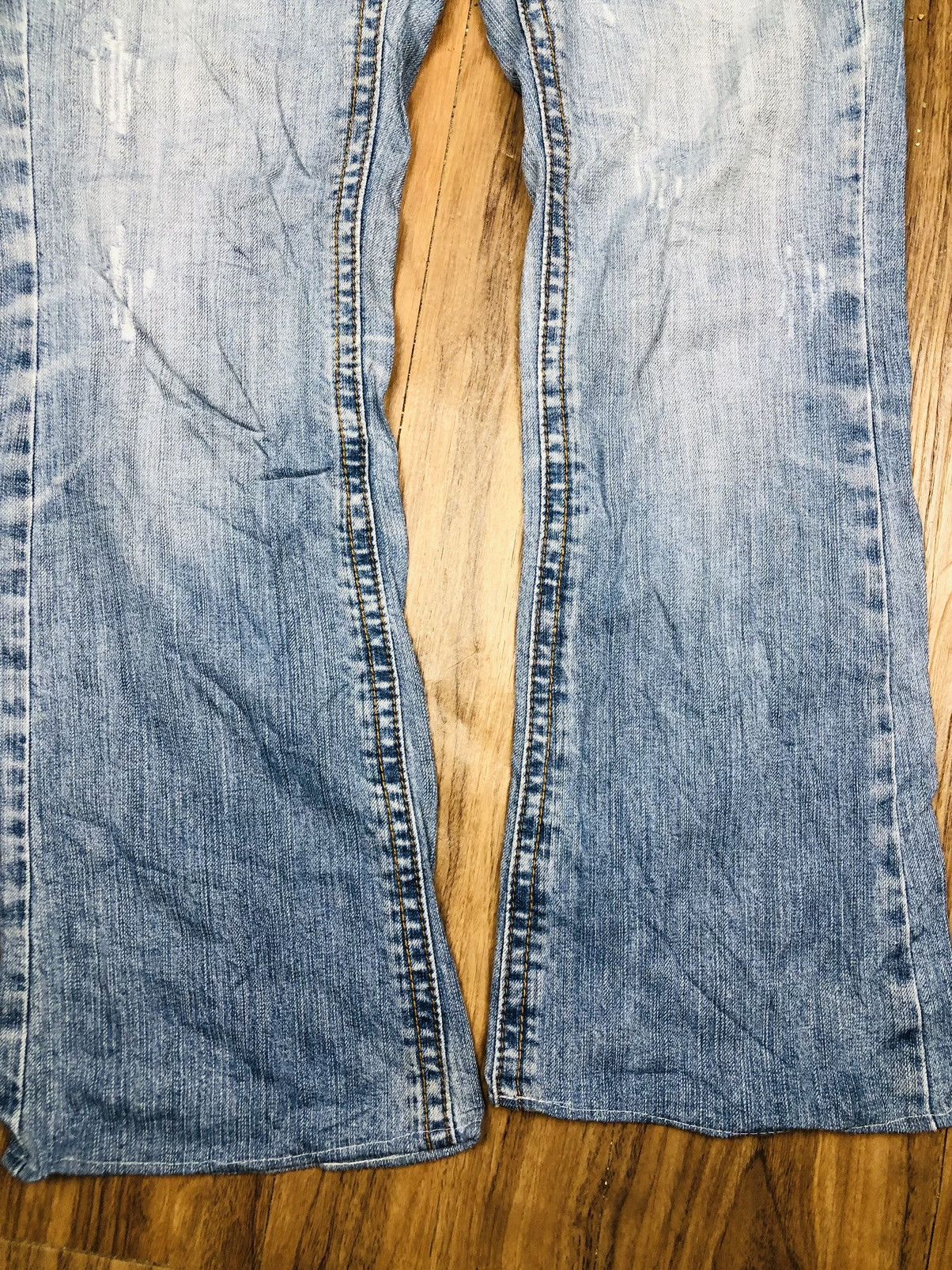 Jean Unbrand Distressed Jeans (21) Size US 29 - 4 Thumbnail