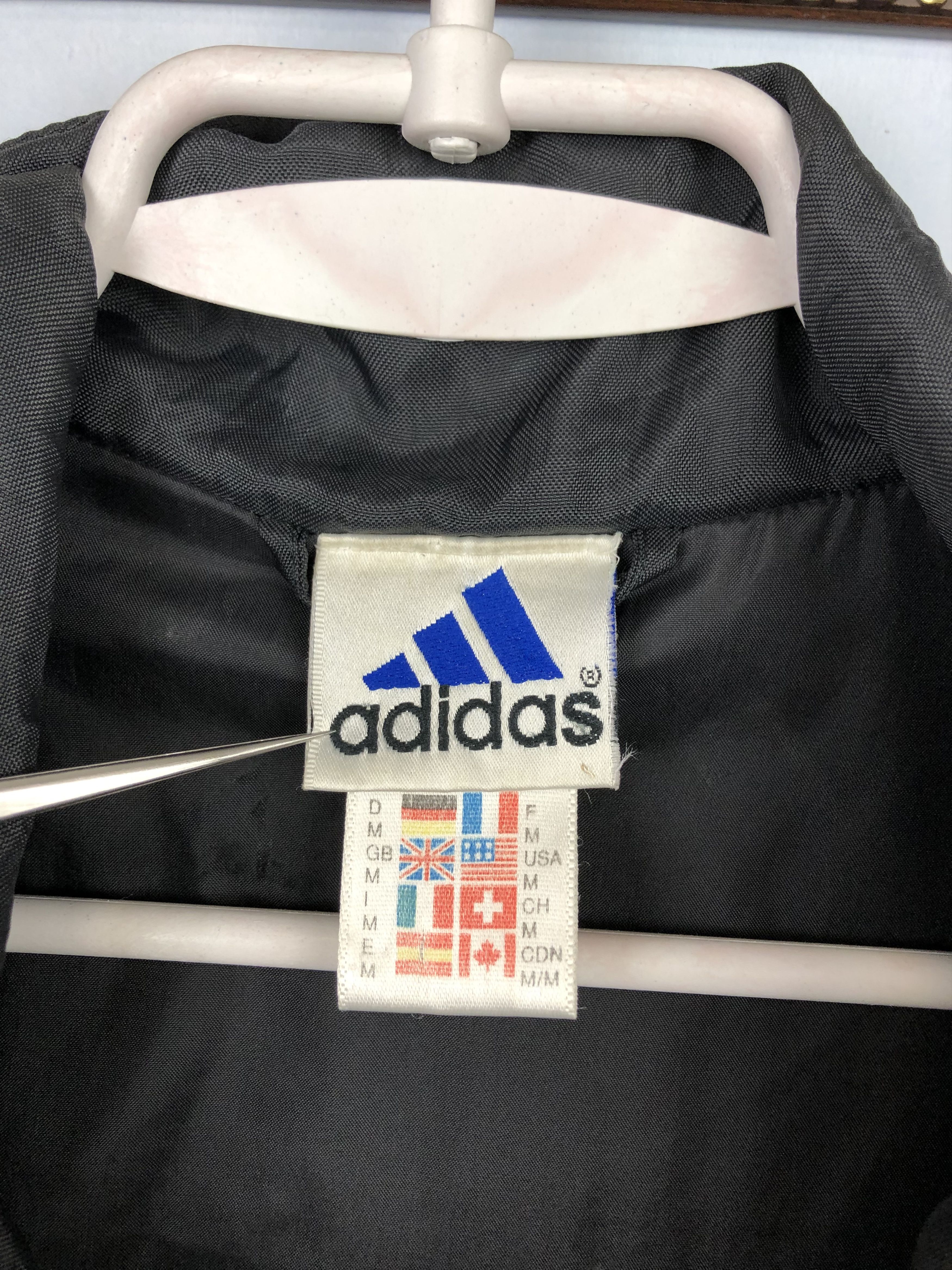 Adidas Vintage Adidas Bayer Munich Jacket Soccer Windbreaker Size US M / EU 48-50 / 2 - 10 Thumbnail