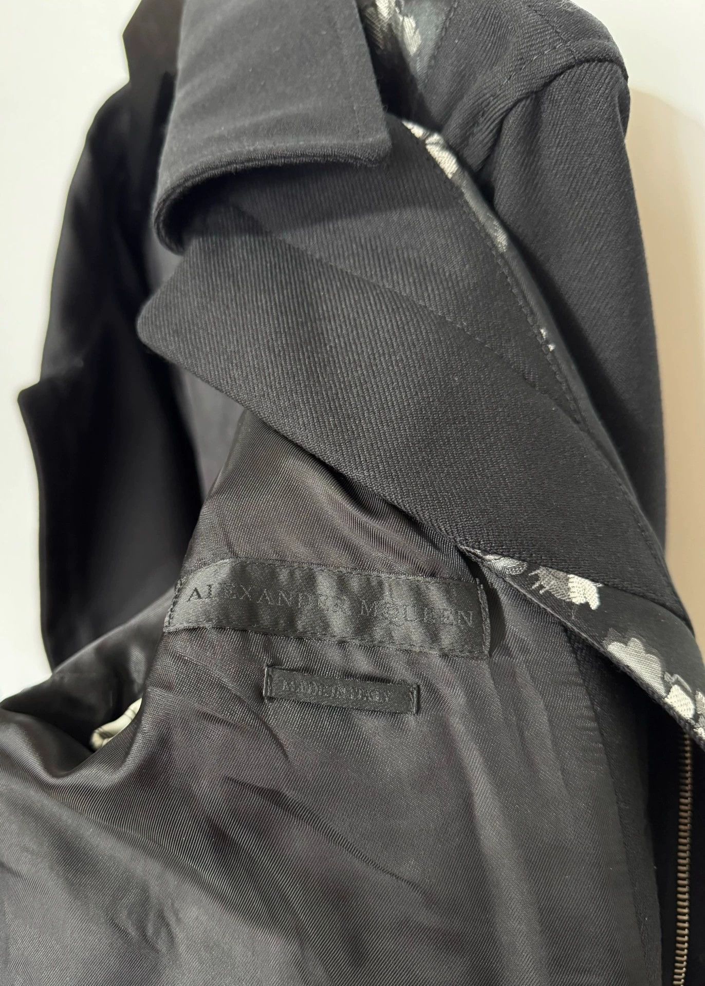McQ Alexander McQueen Alexander McQueen Floral Jacquard Wool Jacket 54 Size US L / EU 52-54 / 3 - 6 Thumbnail