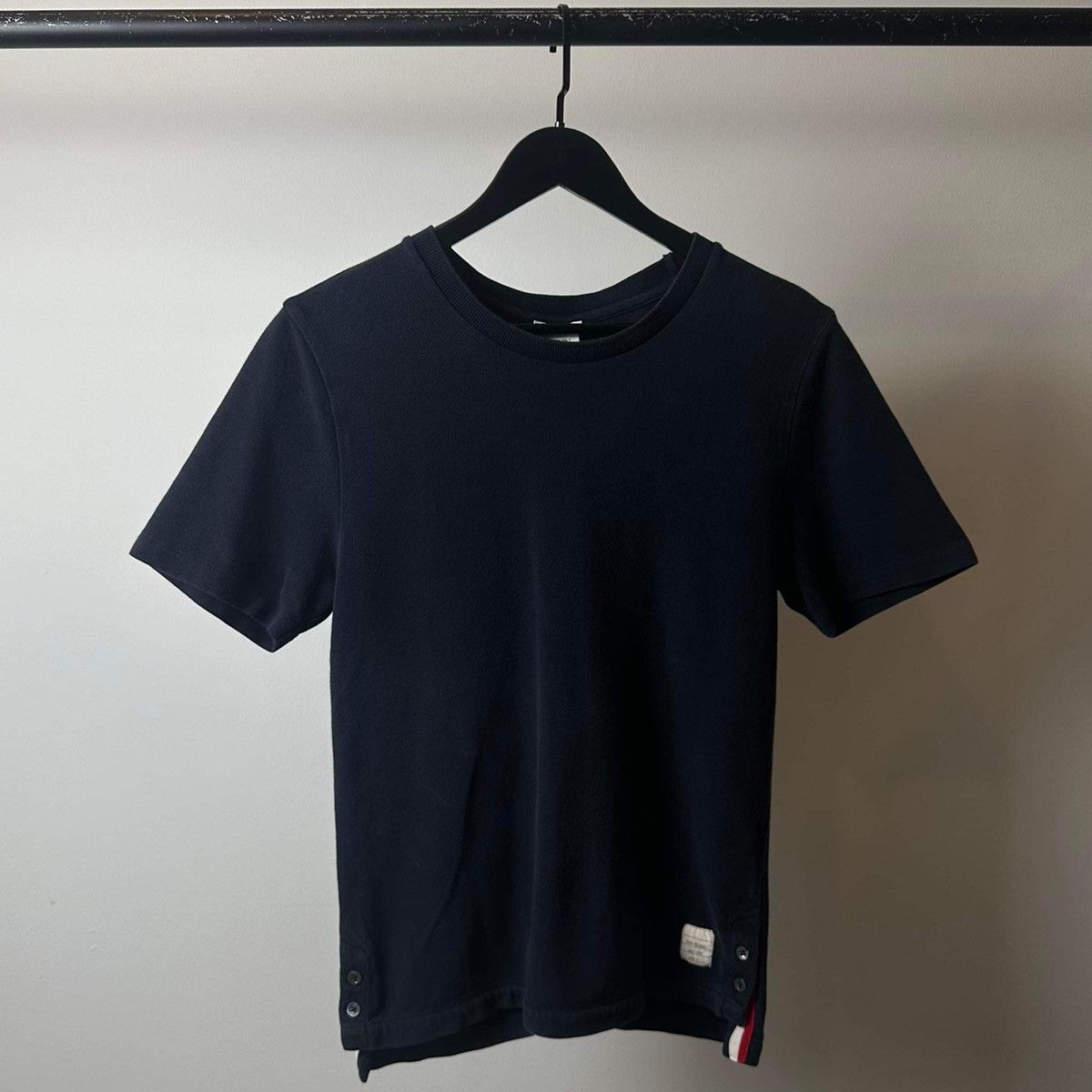 Thom Browne THOM BROWNE “BACK STRIPED” NAVY T SHIRT Size US L / EU 52-54 / 3 - 1 Thumbnail