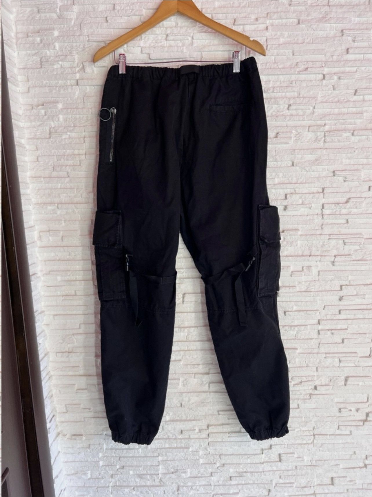 Off-White Off-White Buckled Cargo Pants with Straps – Size 34 Size US 34 / EU 50 - 7 Thumbnail