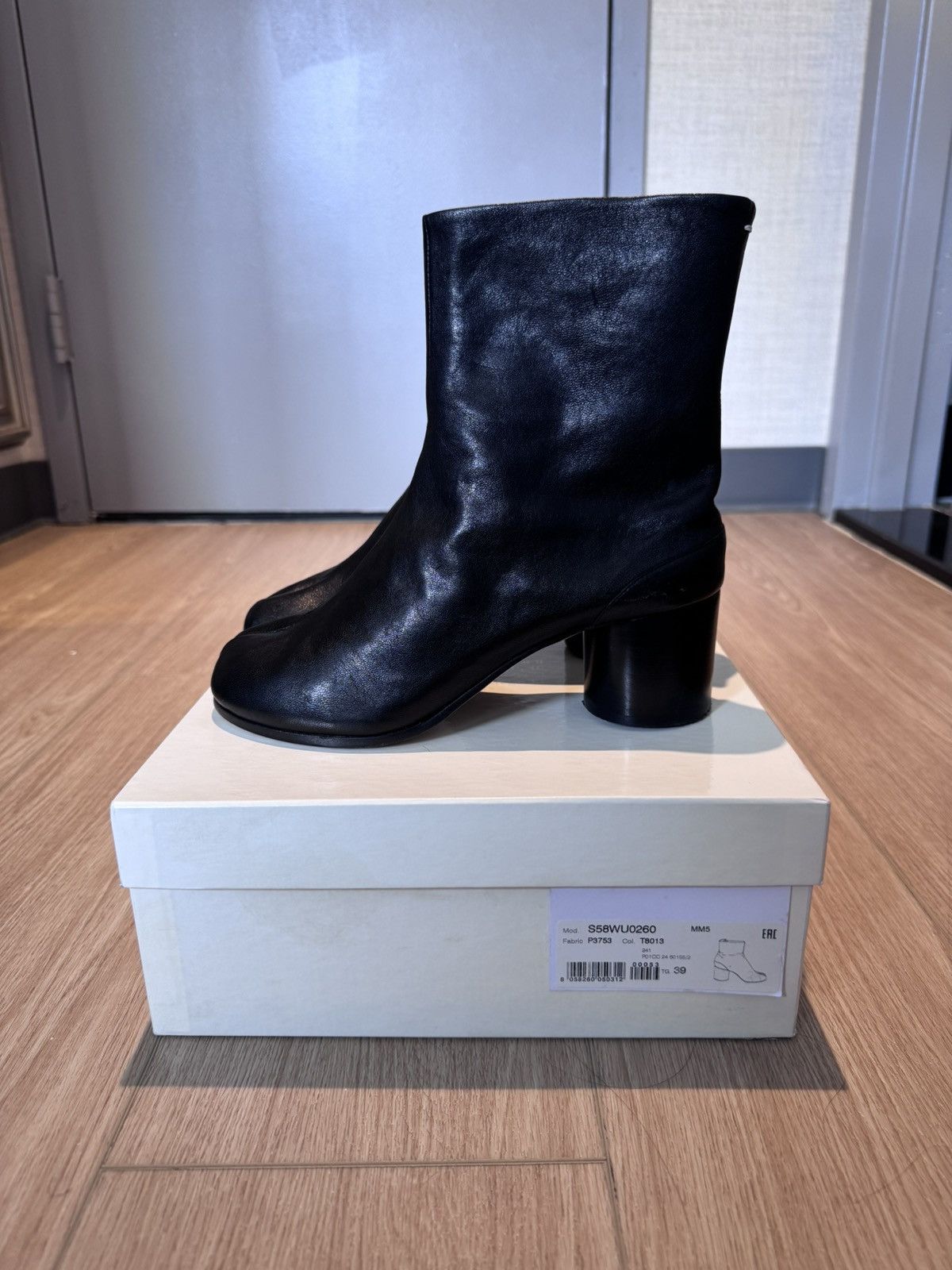 Maison Margiela Maison Margiela Tabi Leather Ankle Boots Size US 6 / EU 39 - 3 Thumbnail