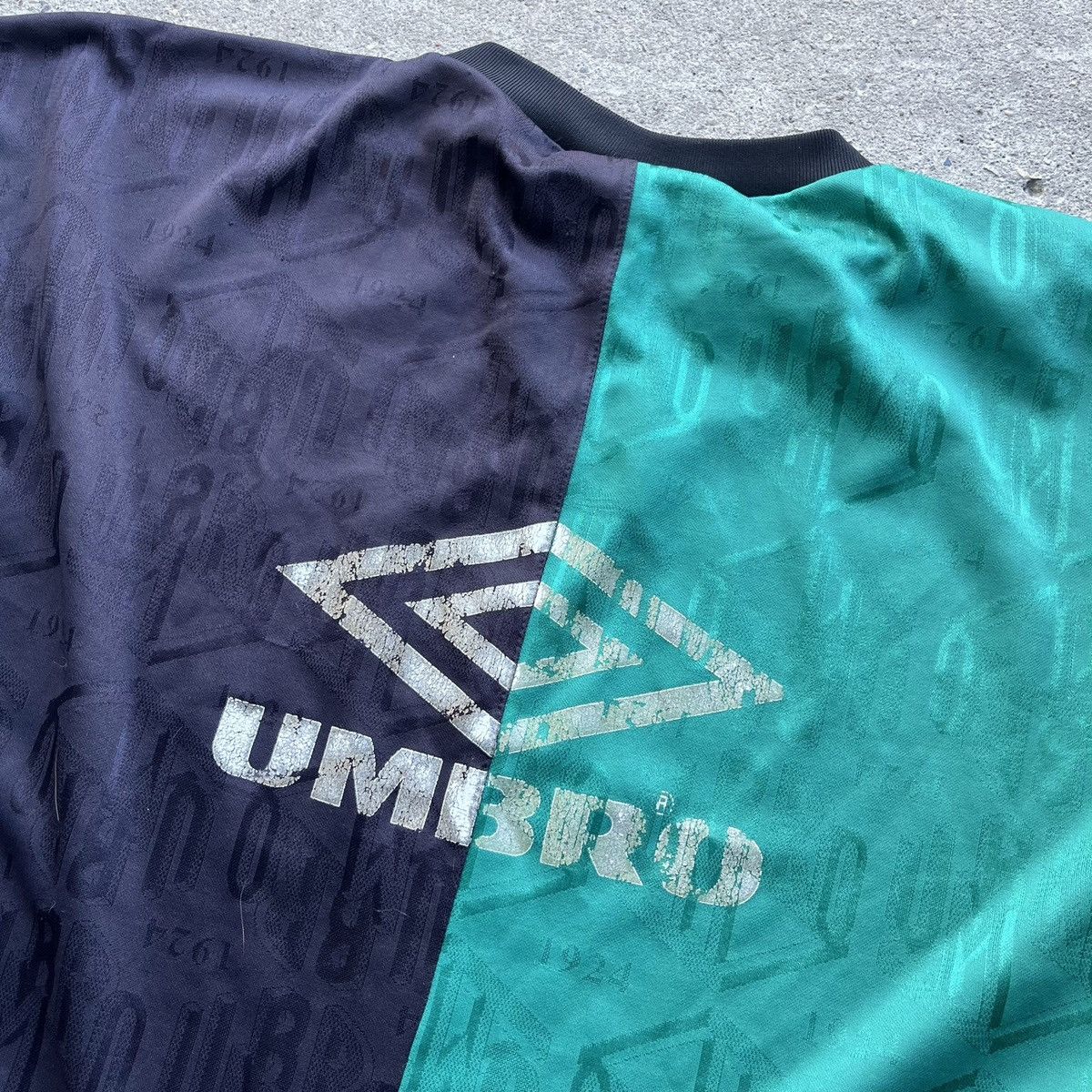 Umbro Umbro Celtic 1993/94 football soccer jersey Size US XL / EU 56 / 4 - 5 Thumbnail