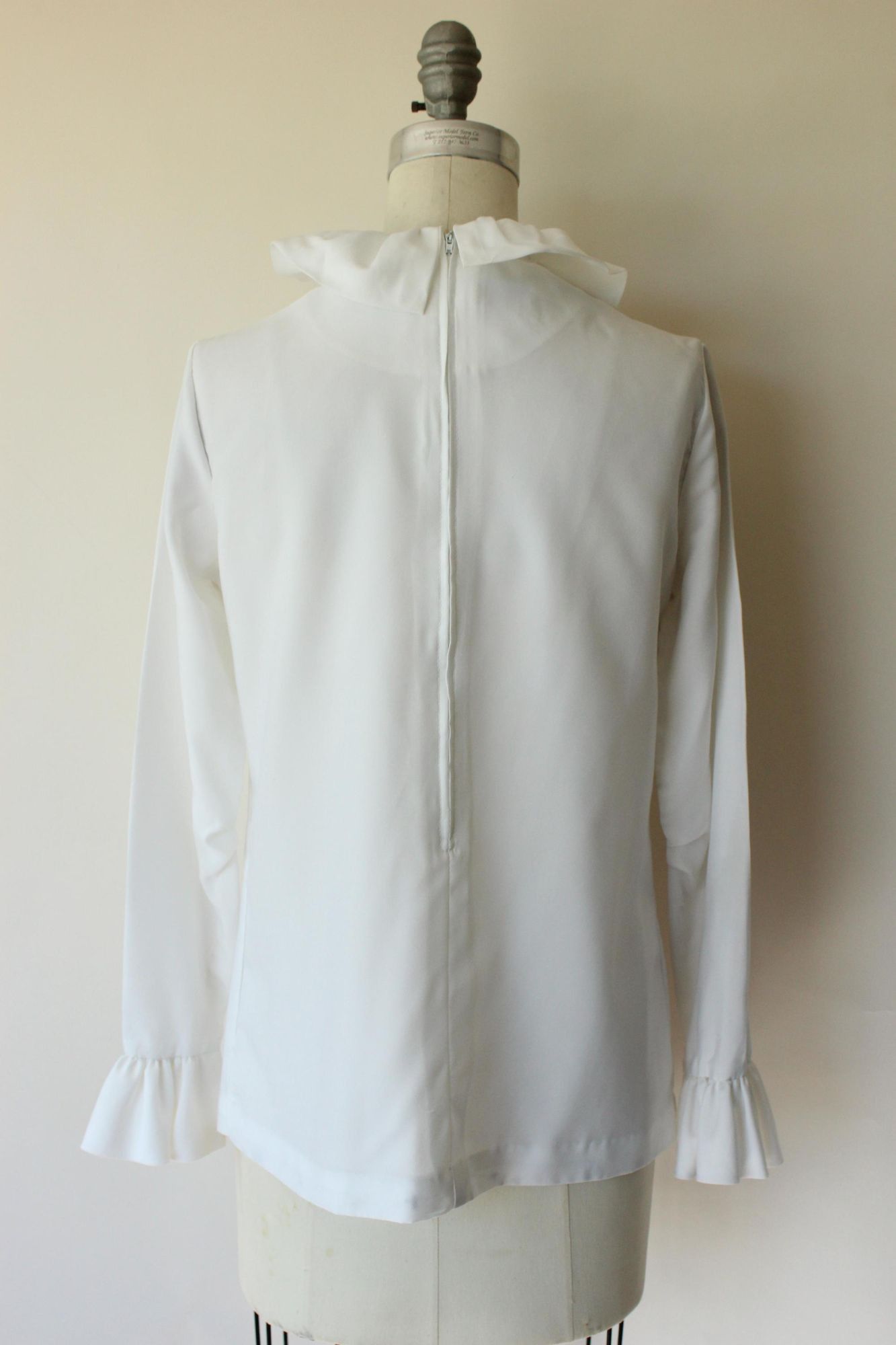 Vintage Vintage 1960s Blouse, Teddi of California White Ruffle Colla Size M / US 6-8 / IT 42-44 - 8 Thumbnail