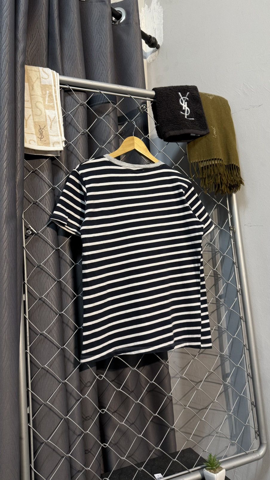 Fubu FUBU JEANS STRIPE TSHIRT LARGE Size US L / EU 52-54 / 3 - 8 Thumbnail